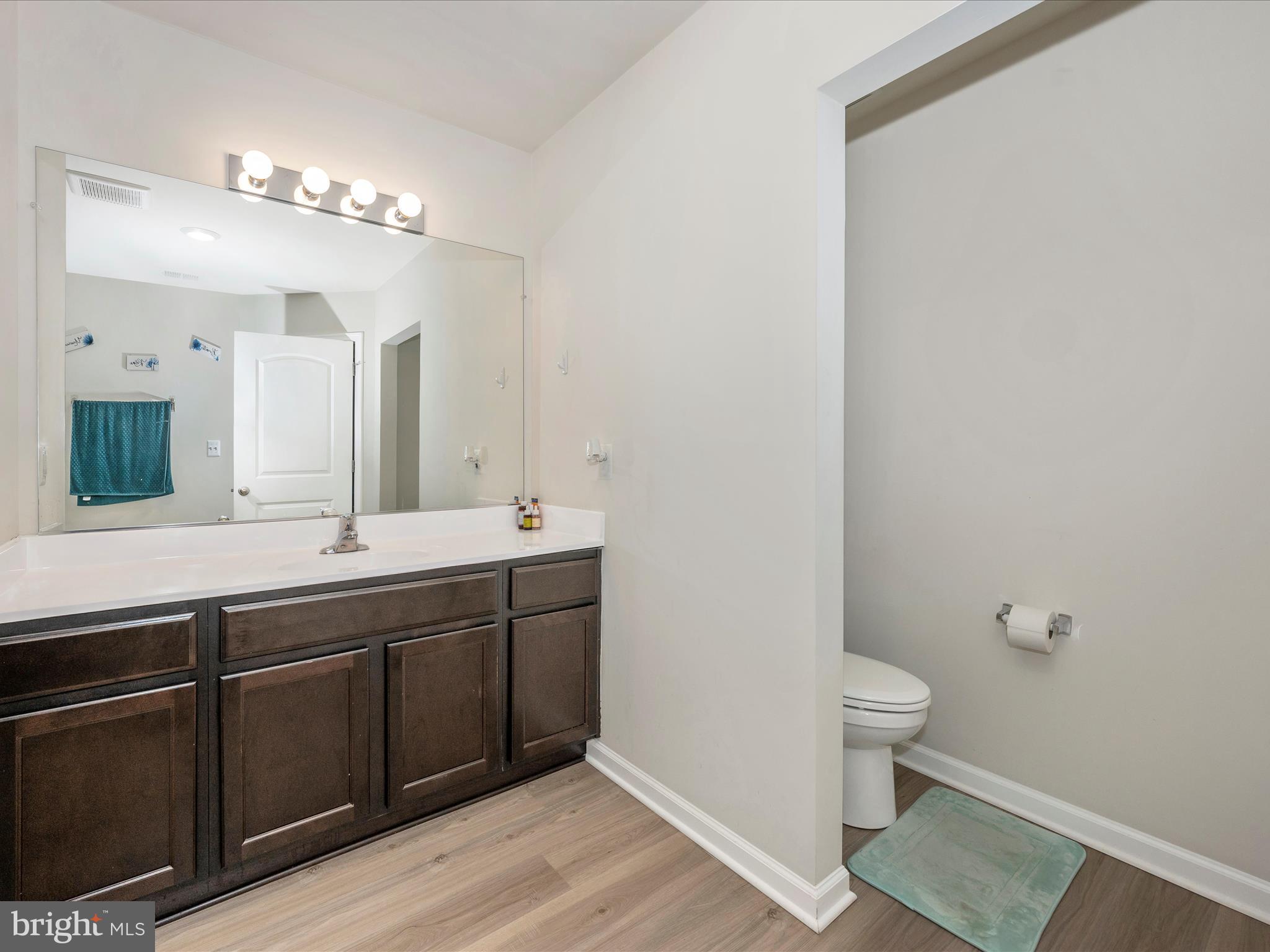 MCGINNIS POINT - Residential