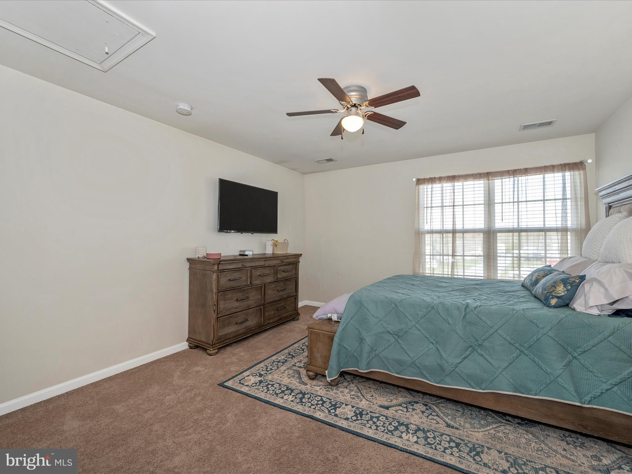 MCGINNIS POINT - Residential