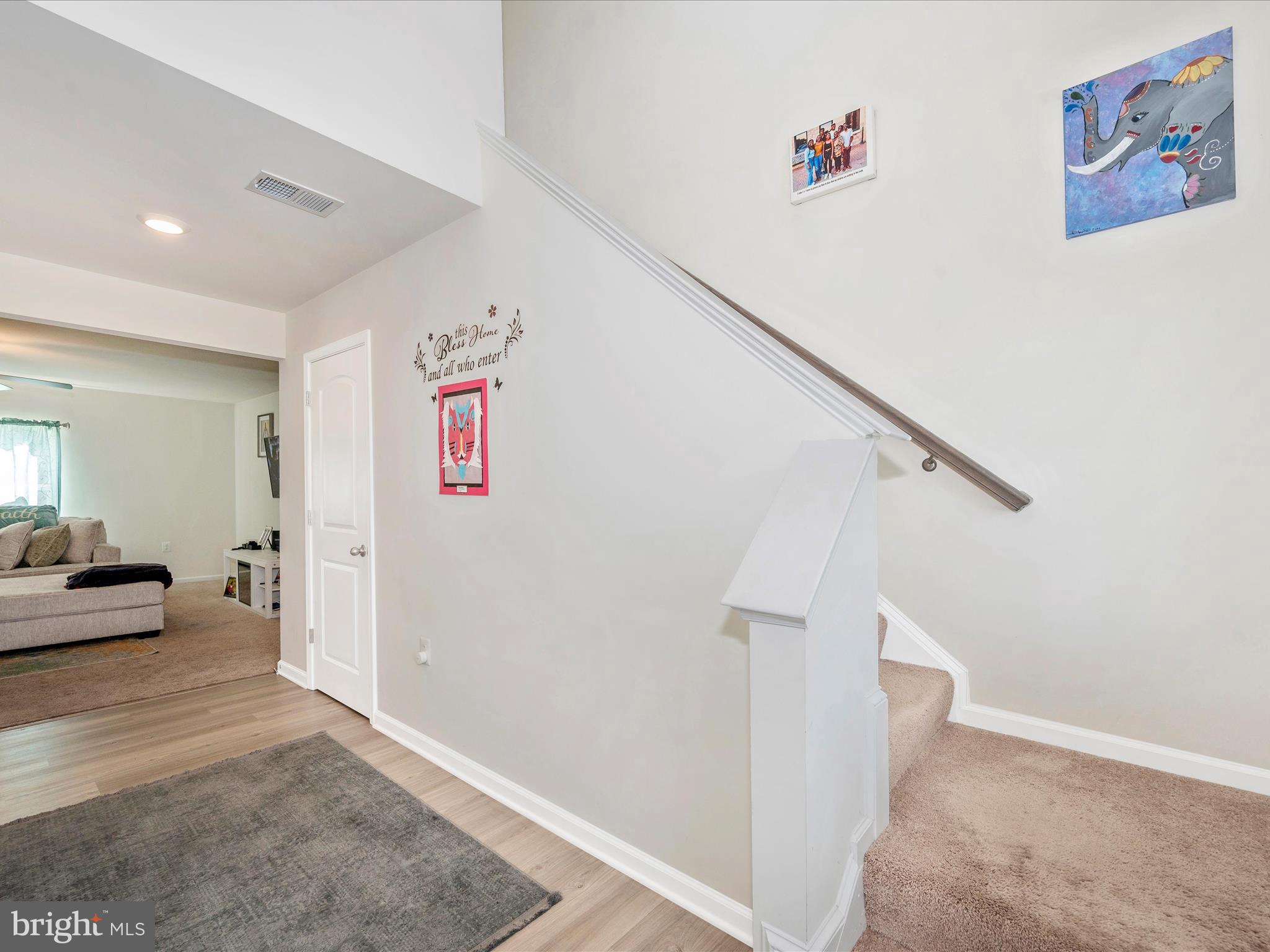 MCGINNIS POINT - Residential