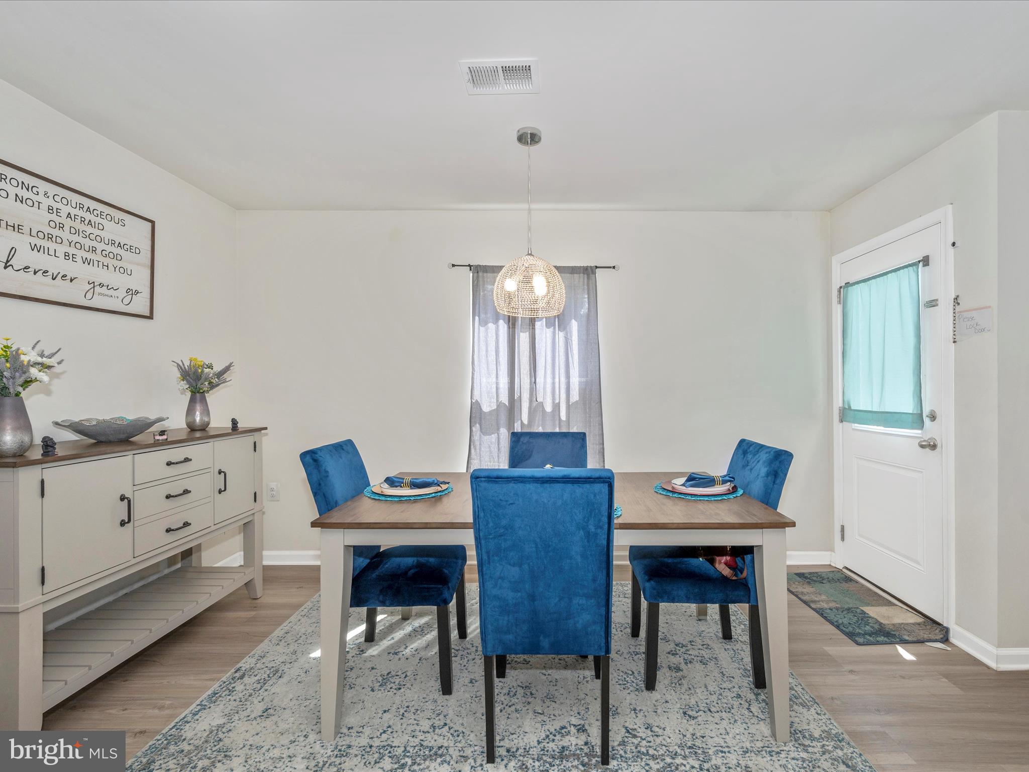 MCGINNIS POINT - Residential