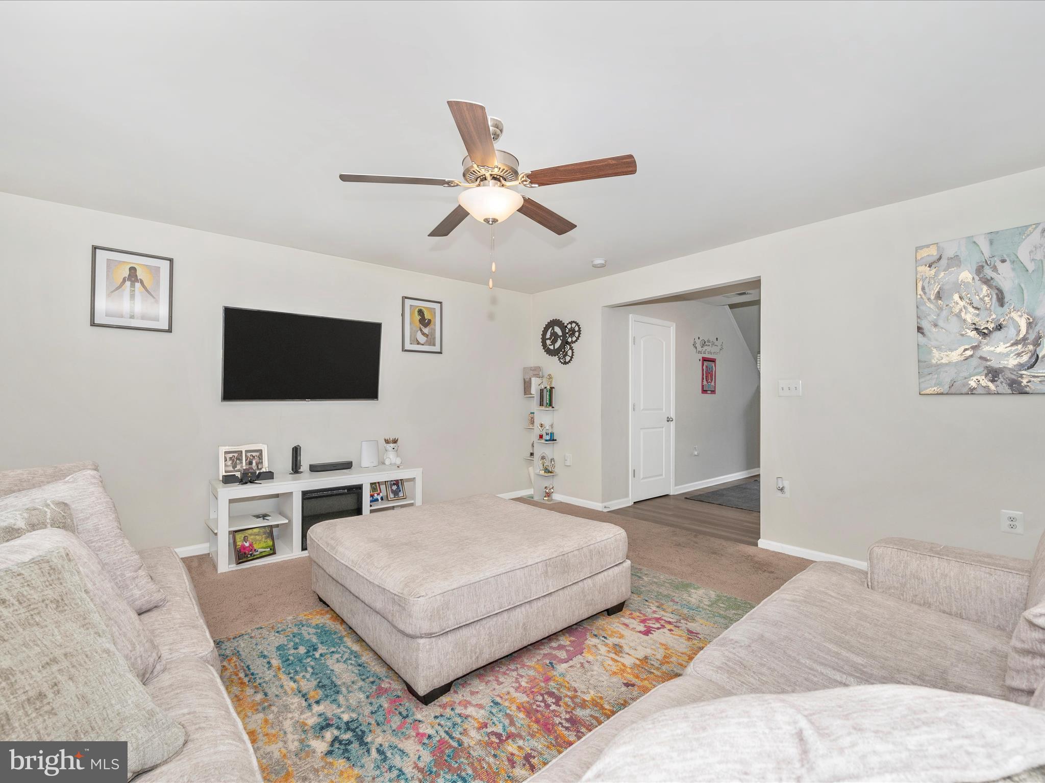 MCGINNIS POINT - Residential