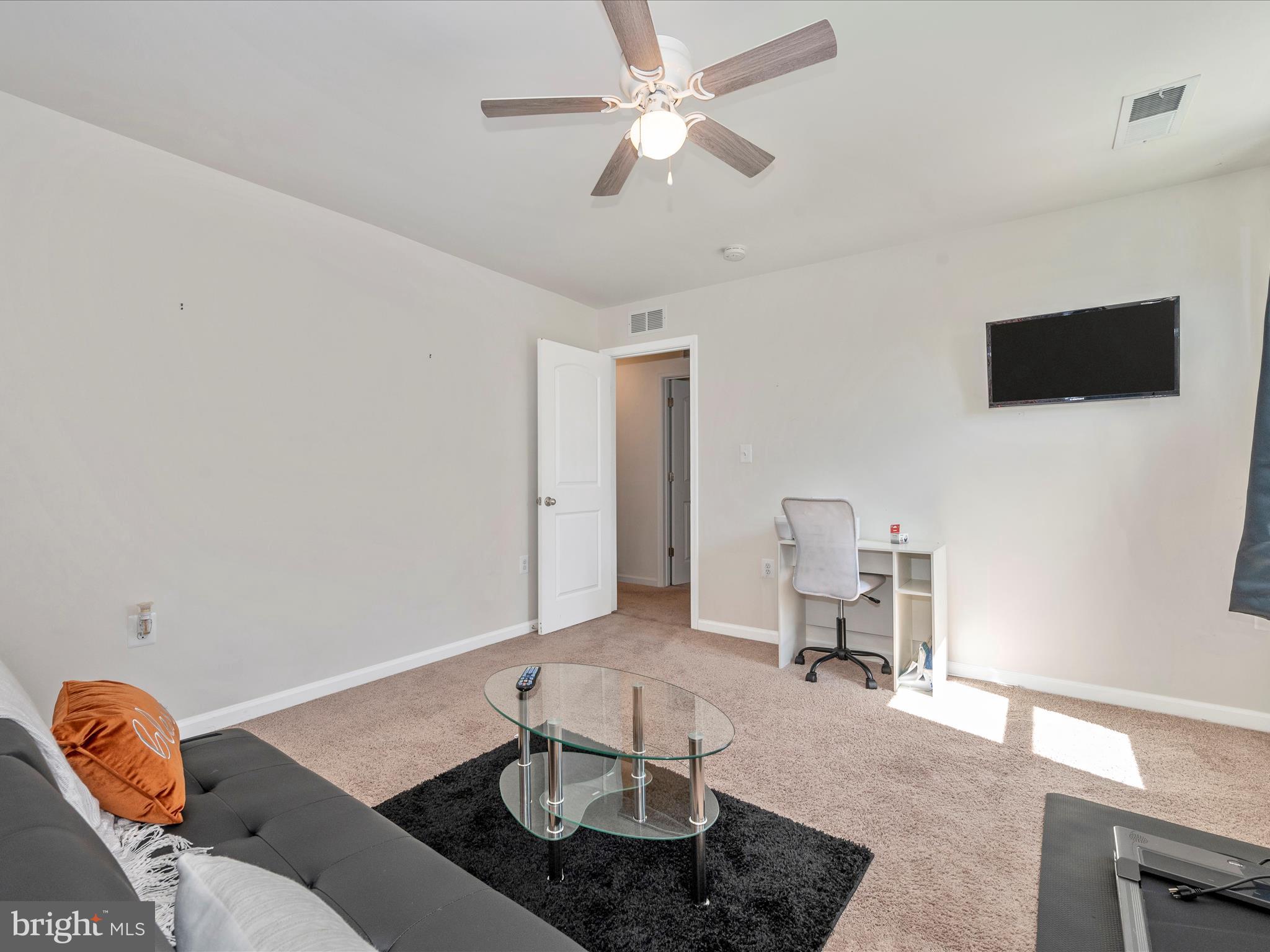 MCGINNIS POINT - Residential