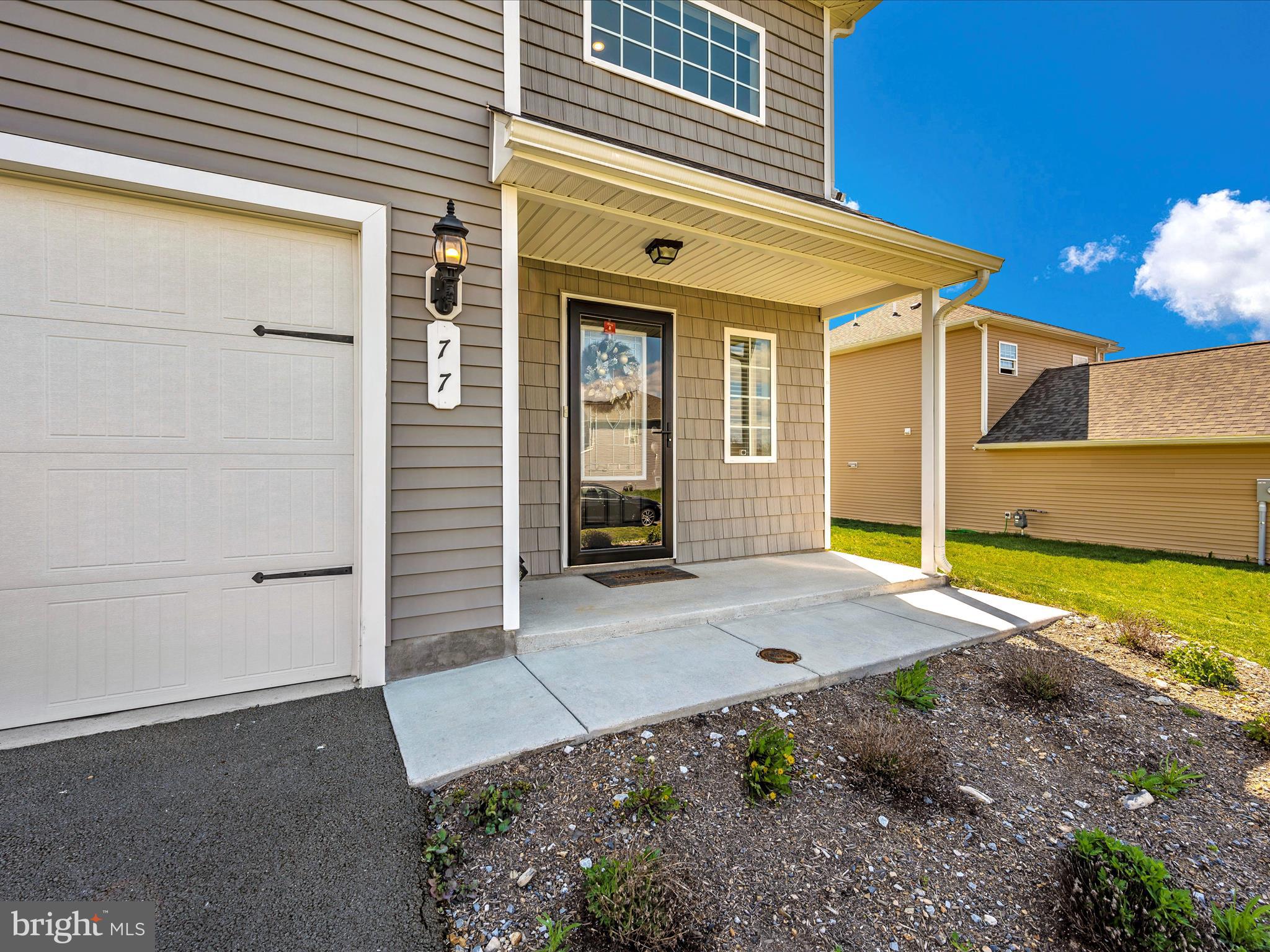 MCGINNIS POINT - Residential