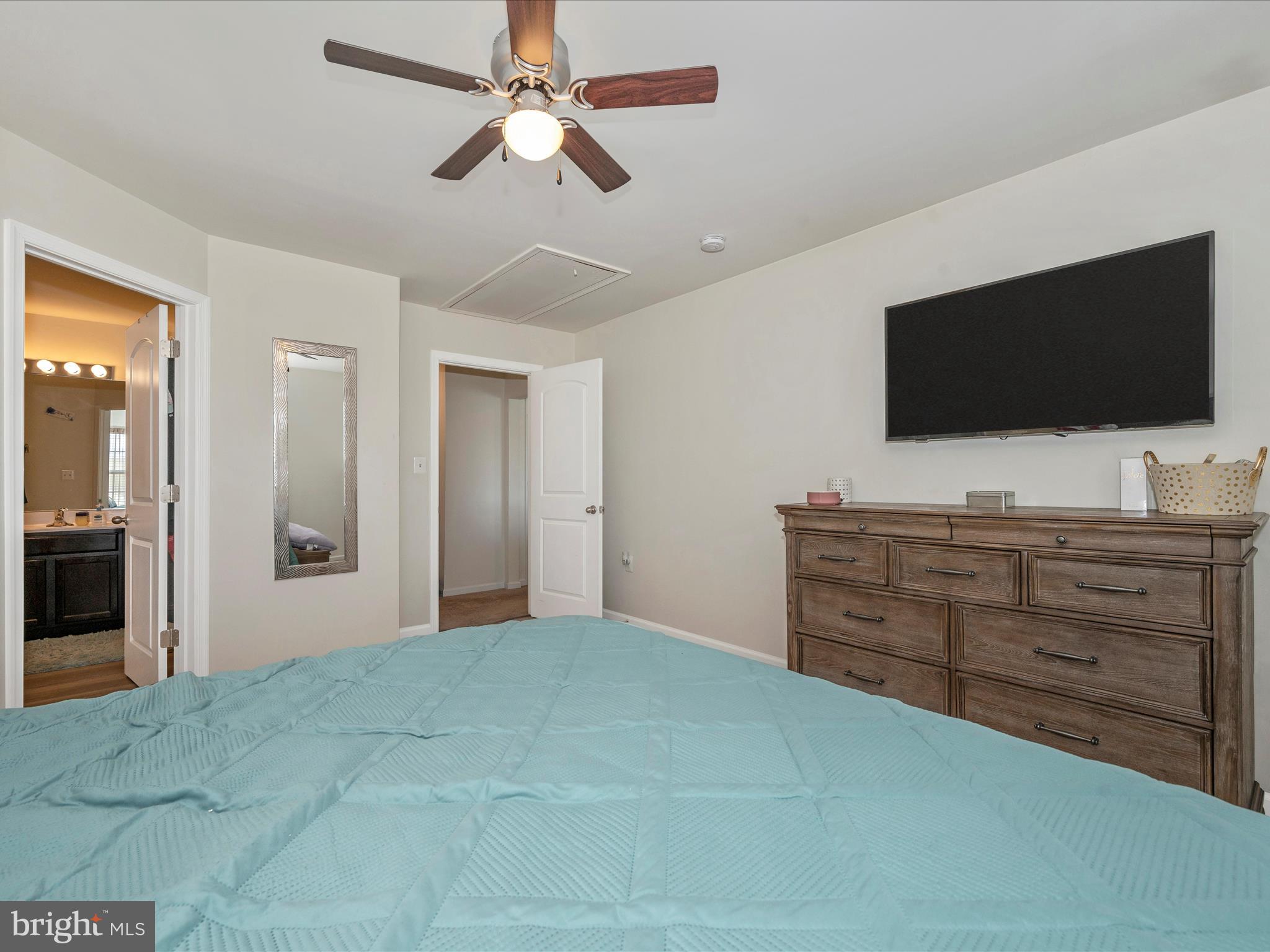 MCGINNIS POINT - Residential