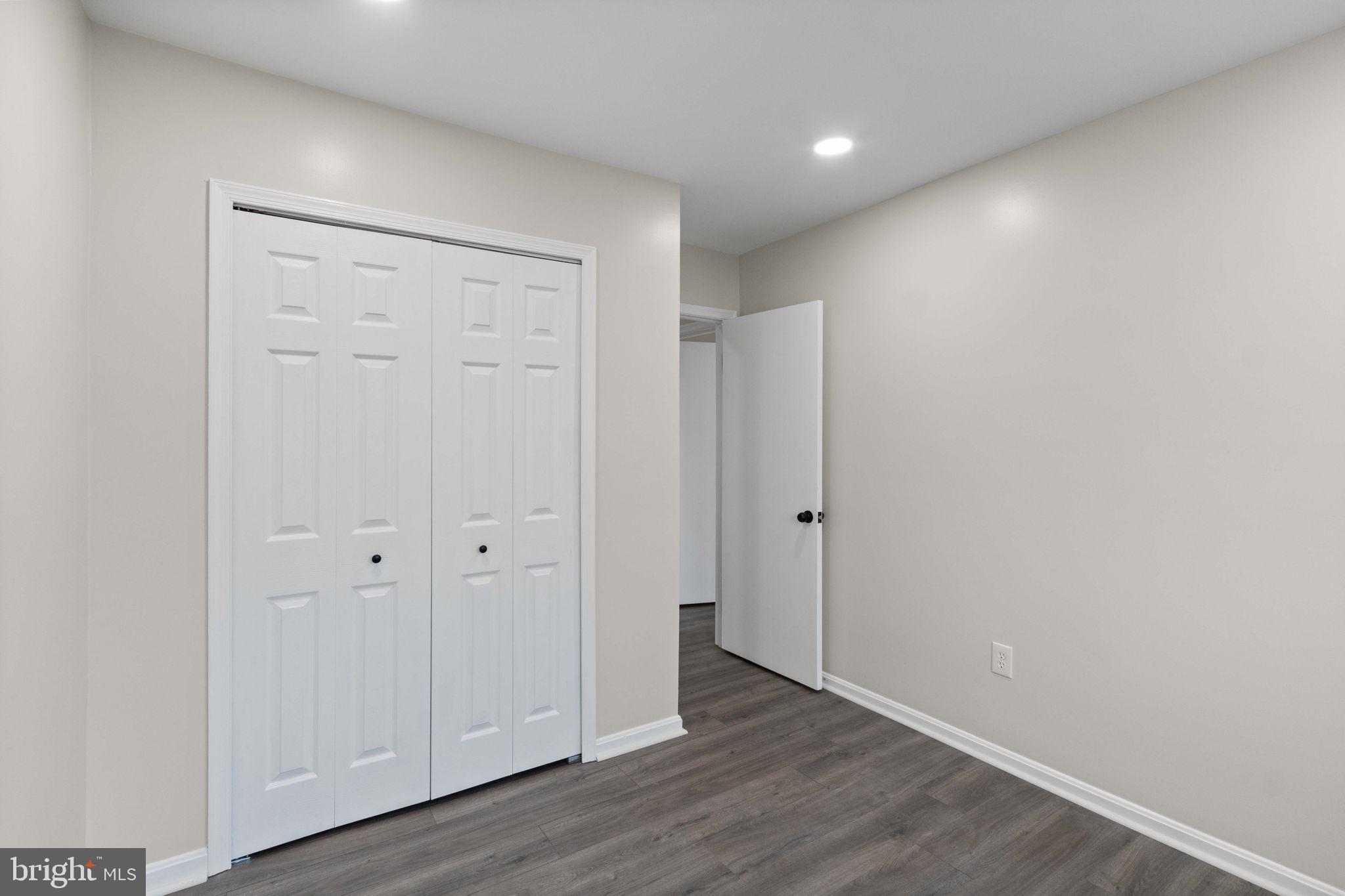 POINT OF WOODS - Residential