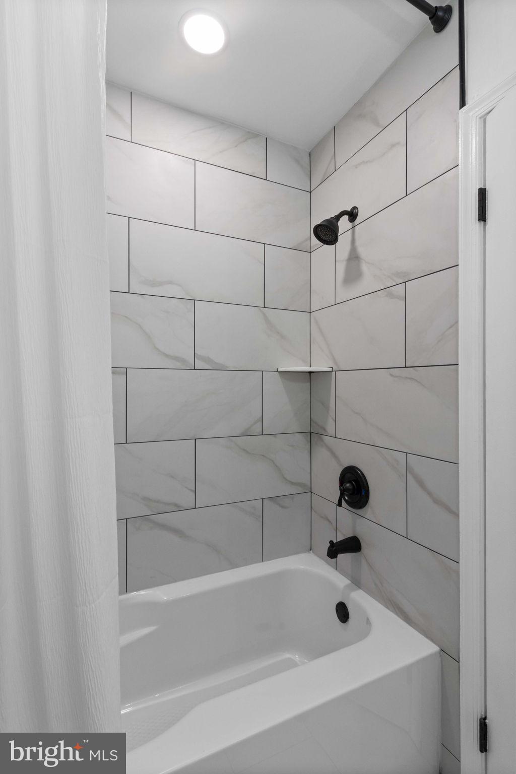 POINT OF WOODS - Residential