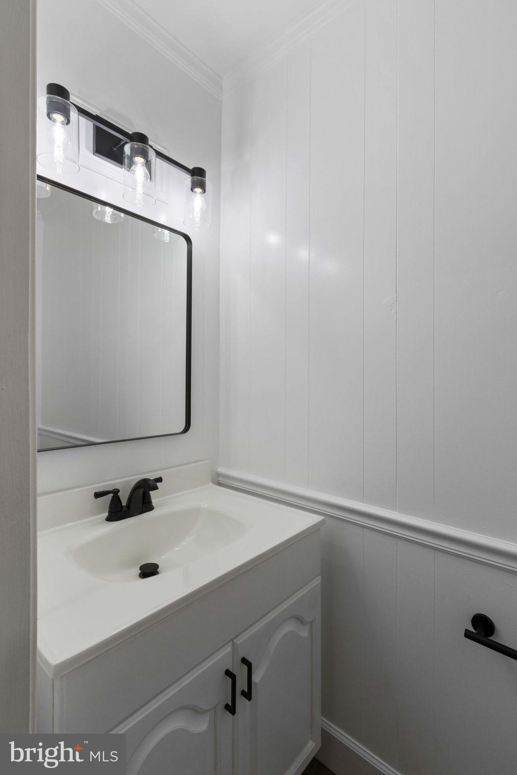 POINT OF WOODS - Residential