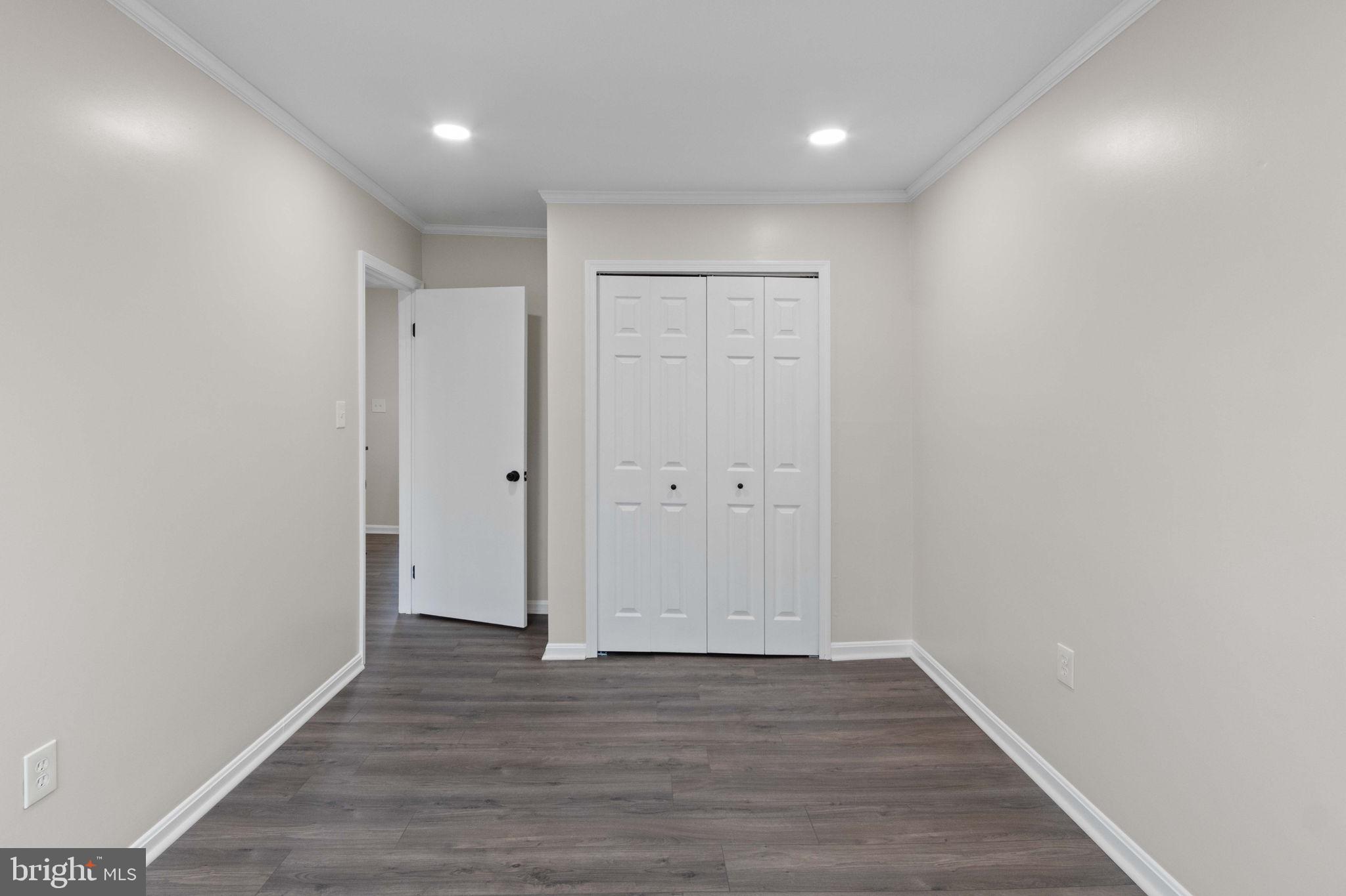 POINT OF WOODS - Residential