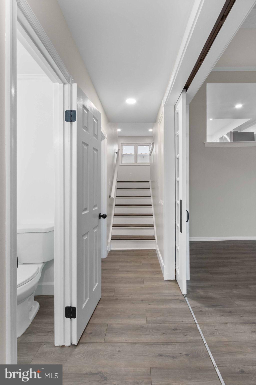 POINT OF WOODS - Residential