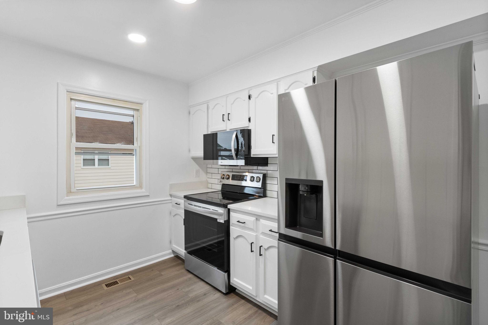 POINT OF WOODS - Residential