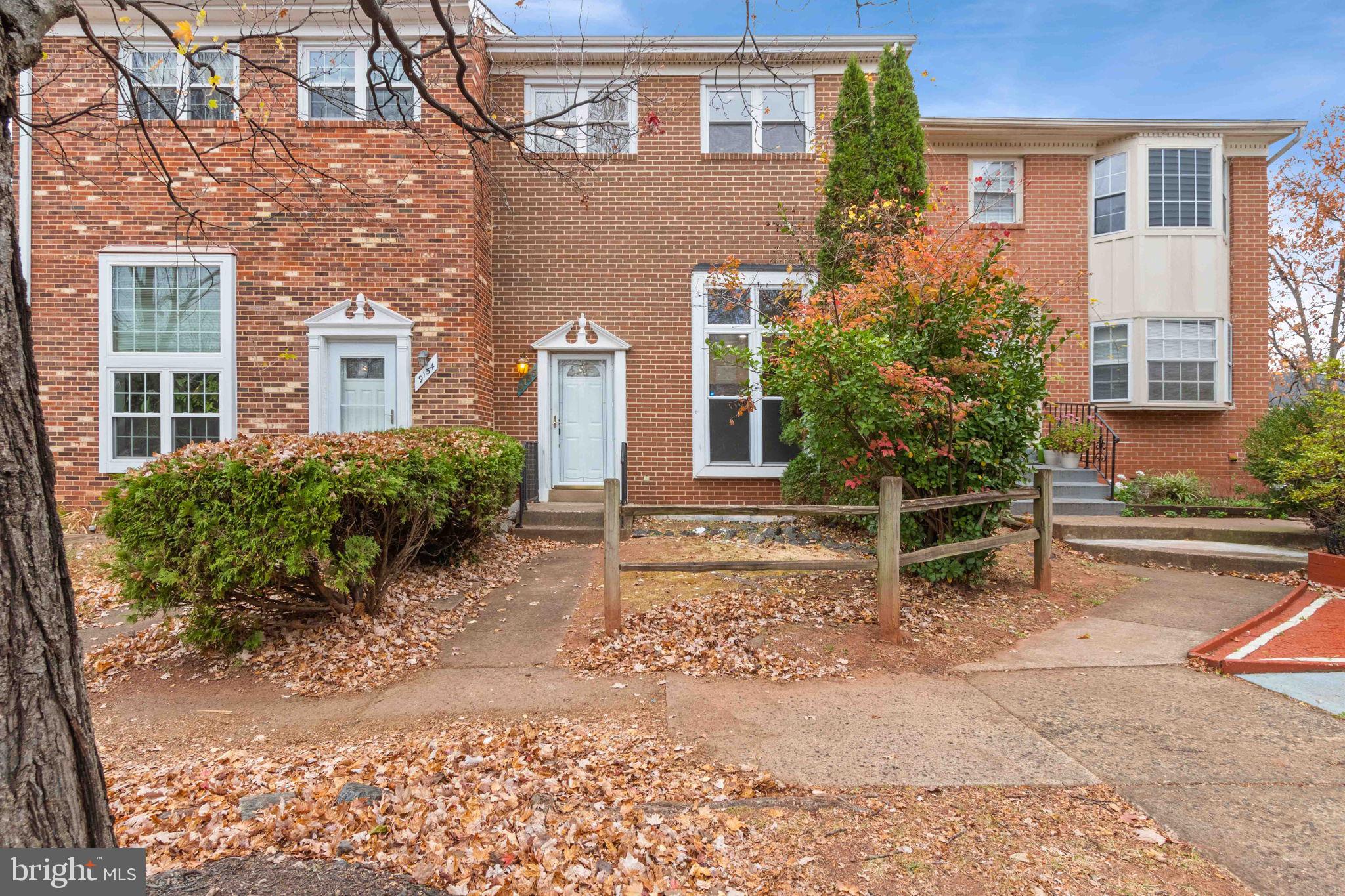 POINT OF WOODS - Residential