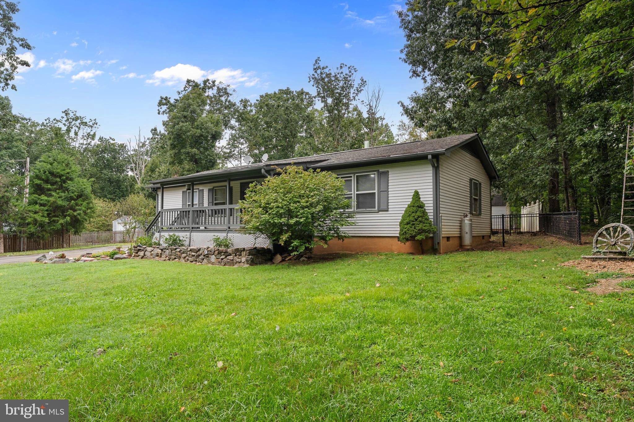 LAKE WILDERNESS - Residential