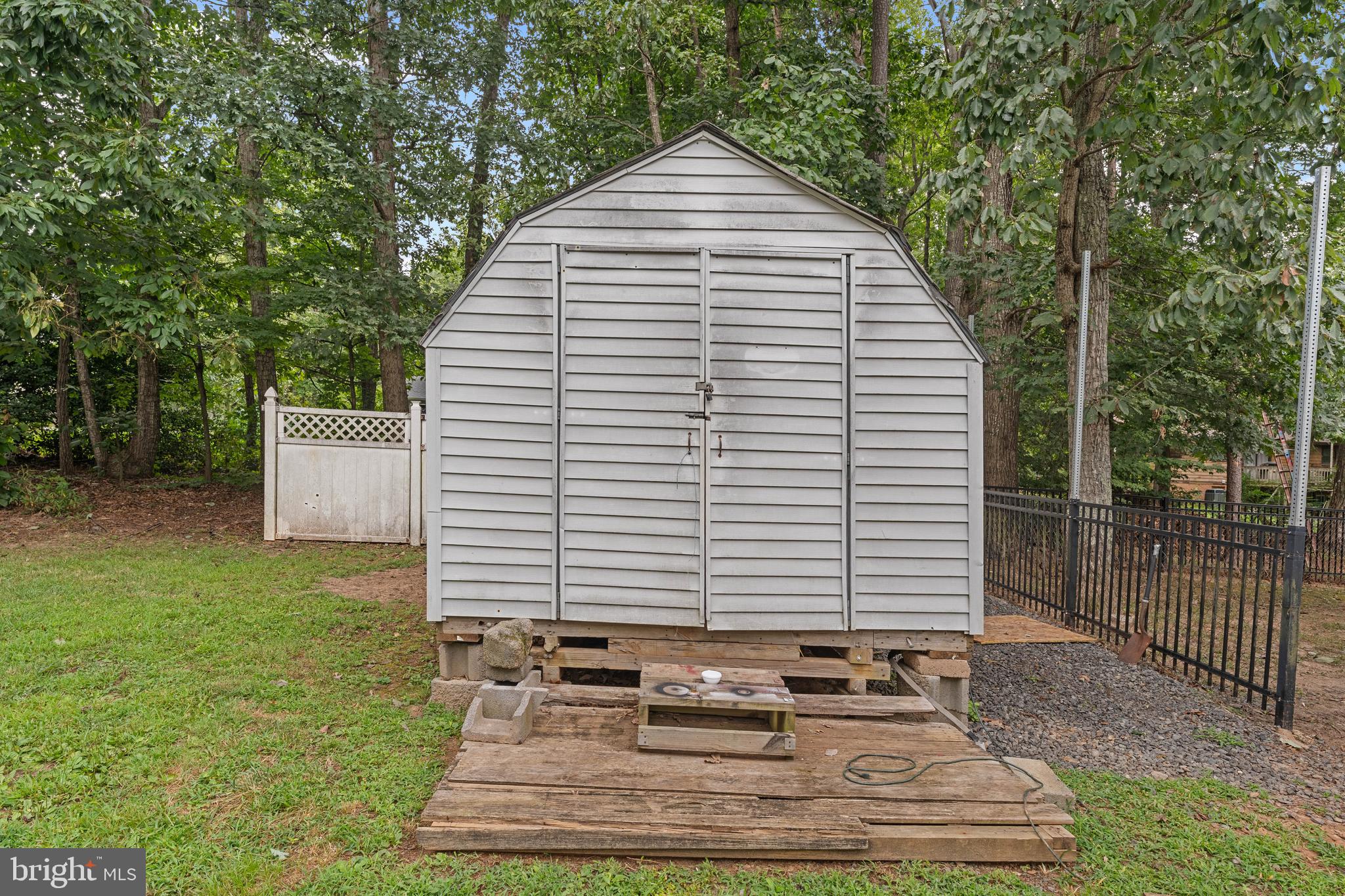 LAKE WILDERNESS - Residential