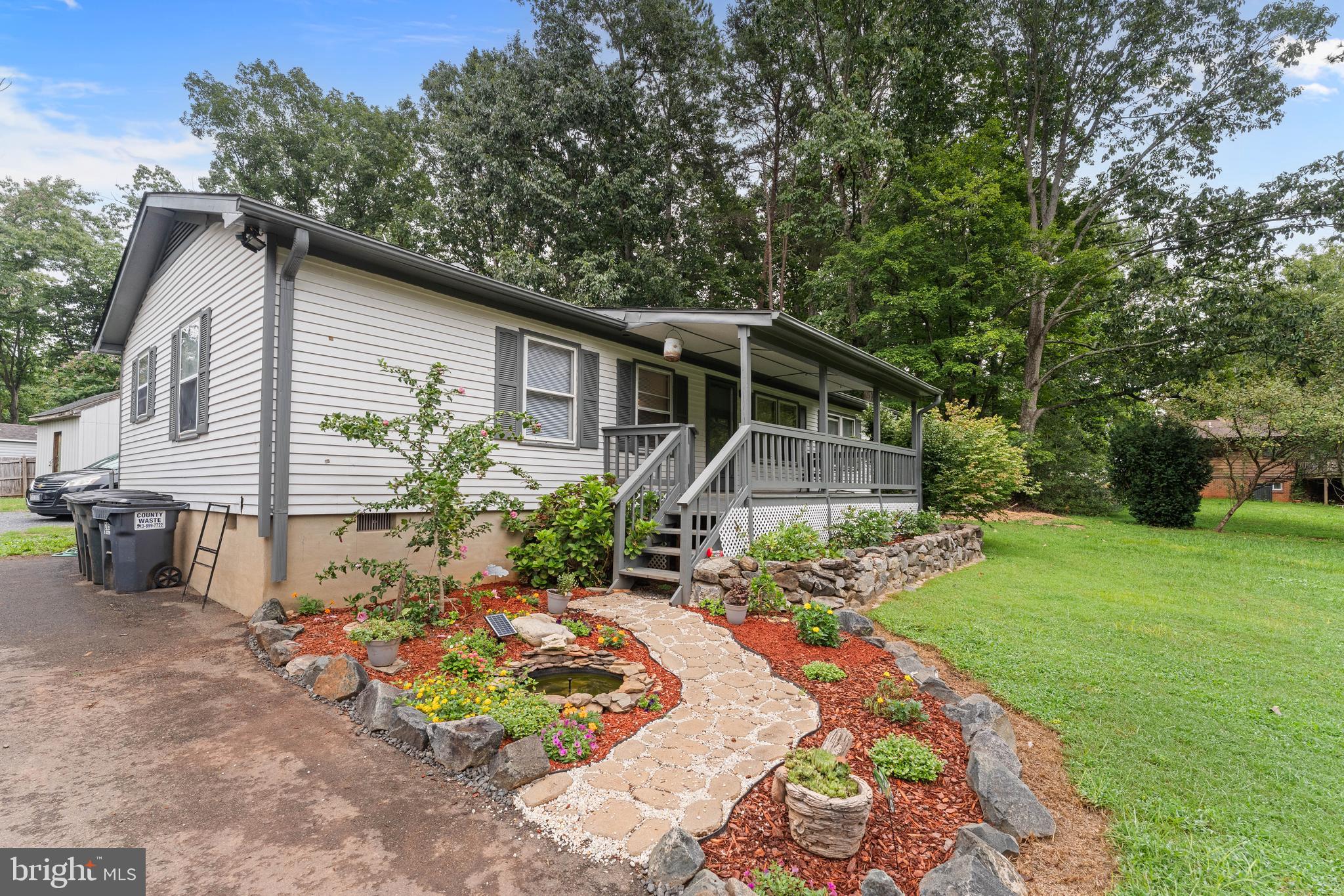 LAKE WILDERNESS - Residential