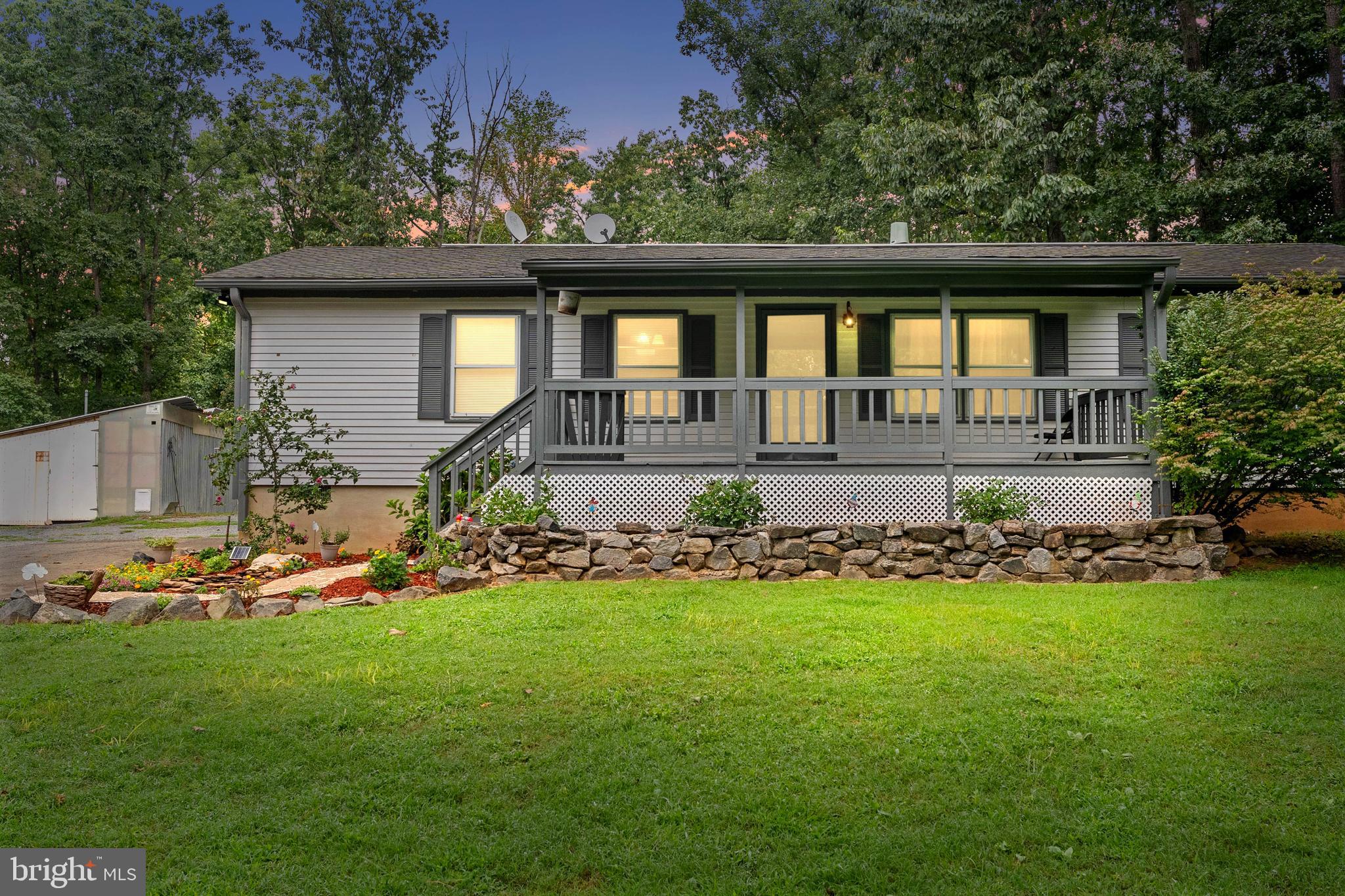 LAKE WILDERNESS - Residential