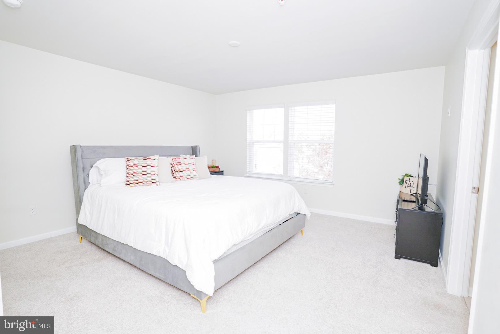 WOODMORE OVERLOOK - Residential