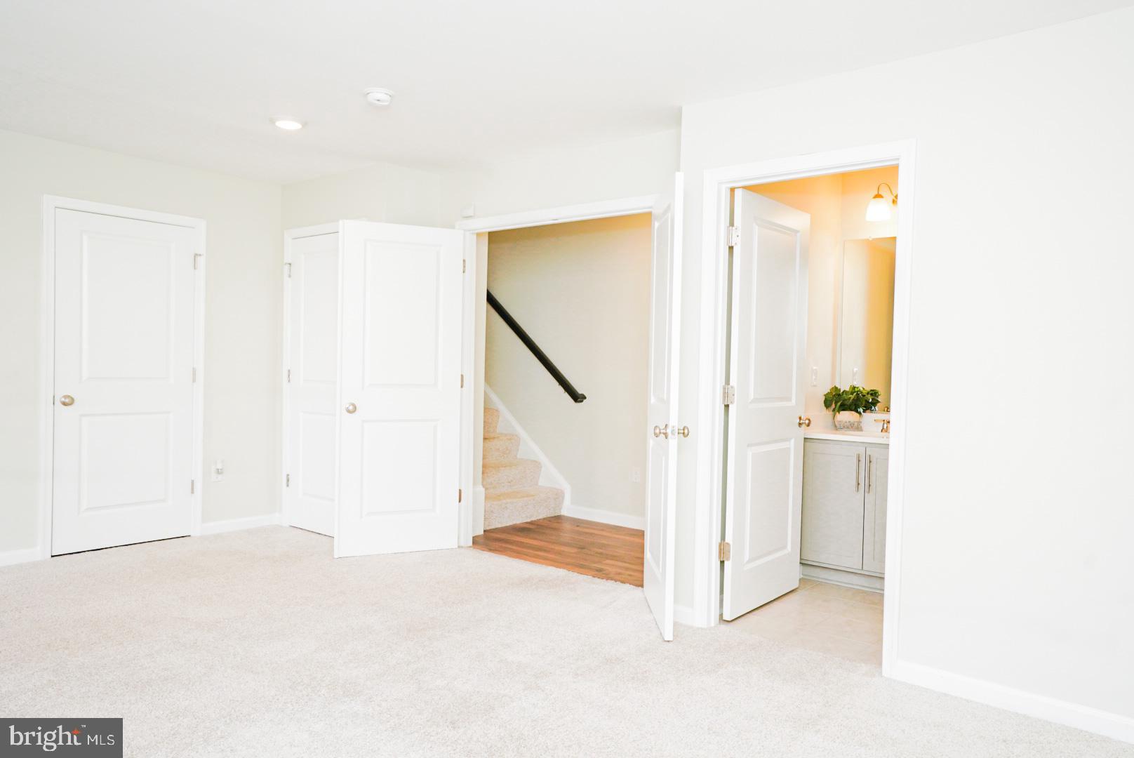 WOODMORE OVERLOOK - Residential