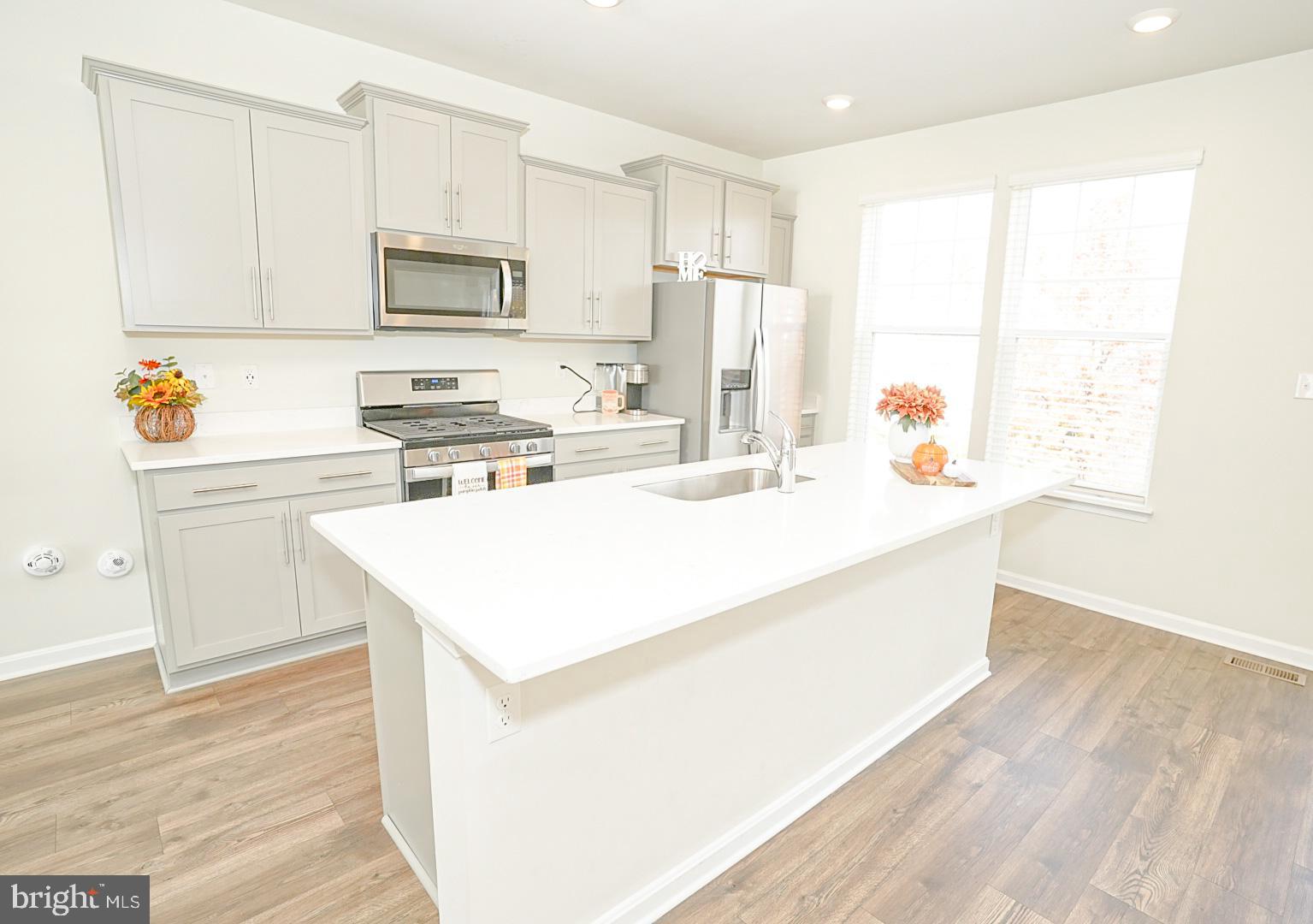 WOODMORE OVERLOOK - Residential