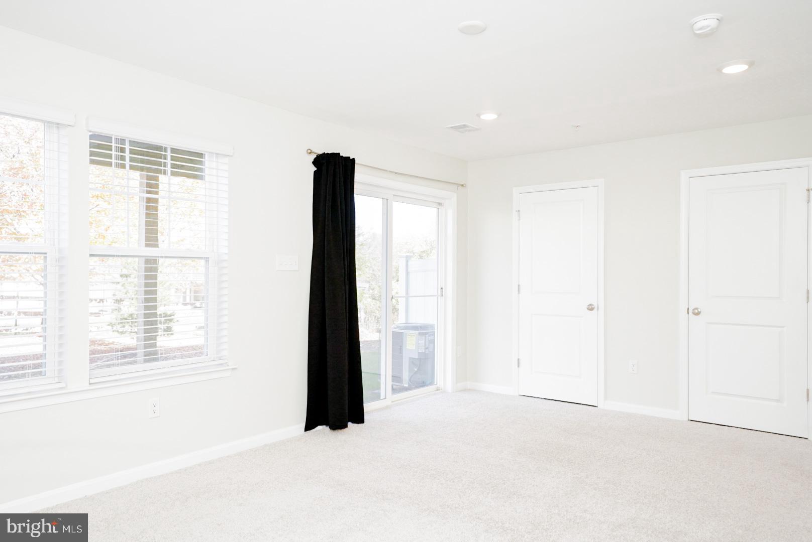 WOODMORE OVERLOOK - Residential