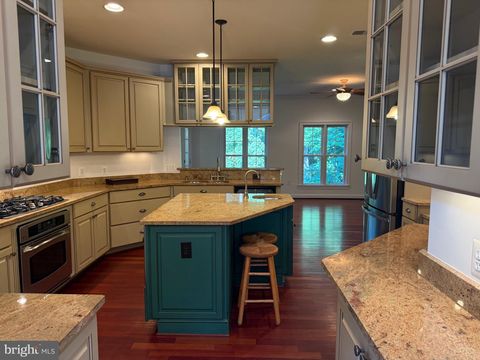 10408 MARBURY ROAD OAKTON VA 22124