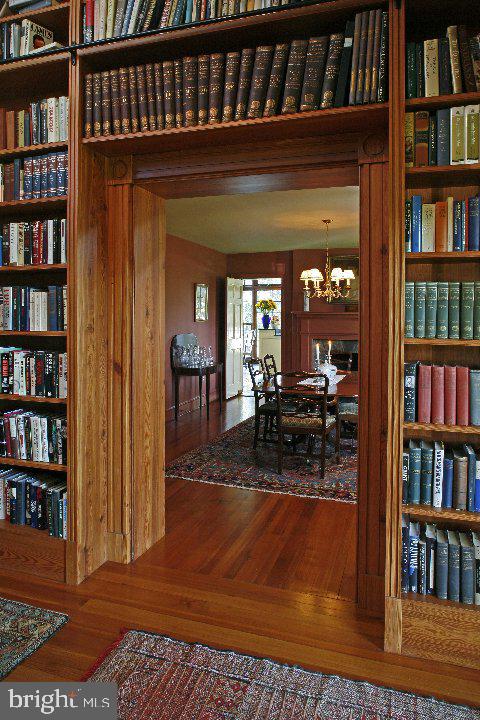 BOSTON AREA - Residential