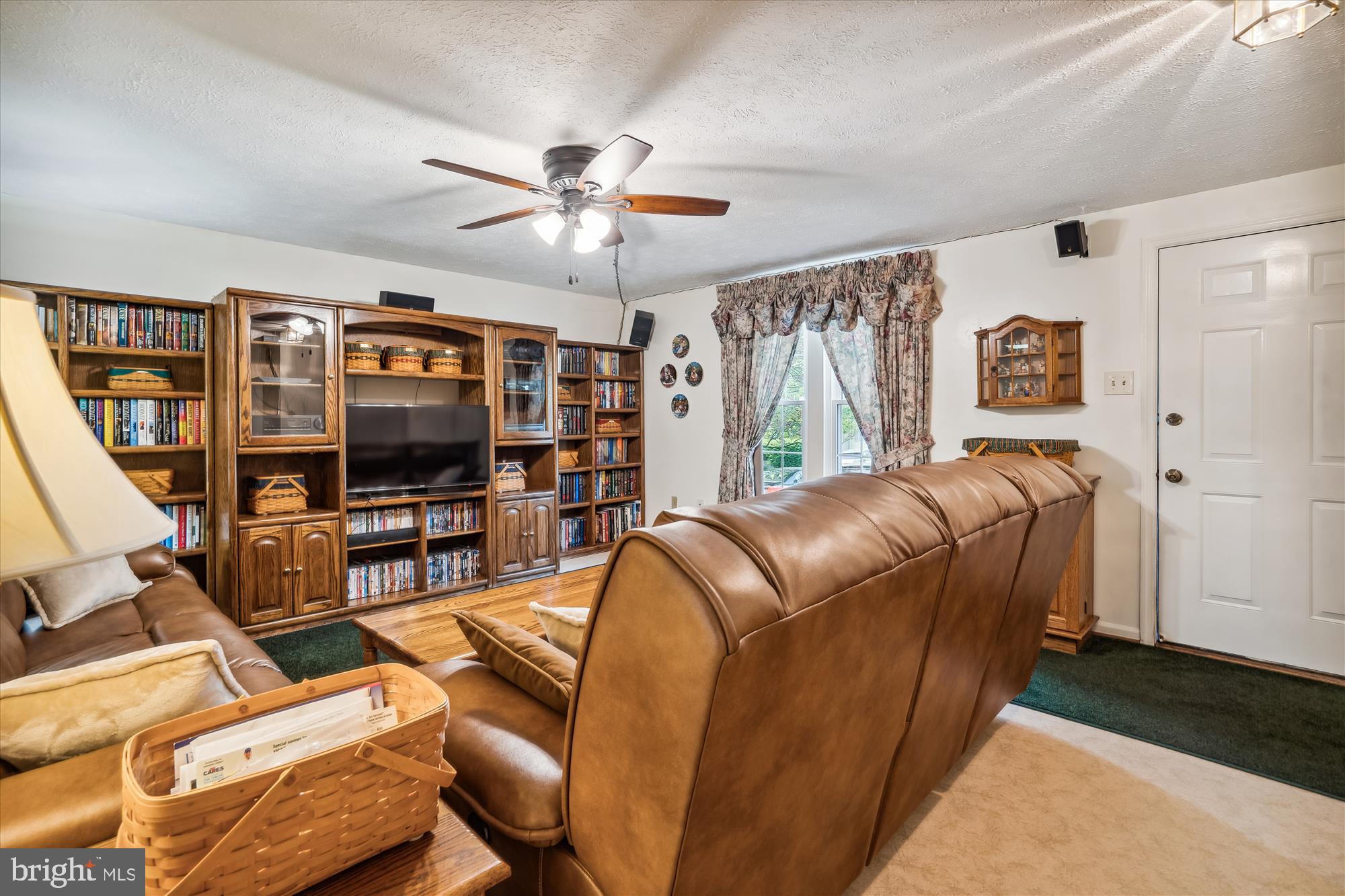 KINGS WOODS - Residential