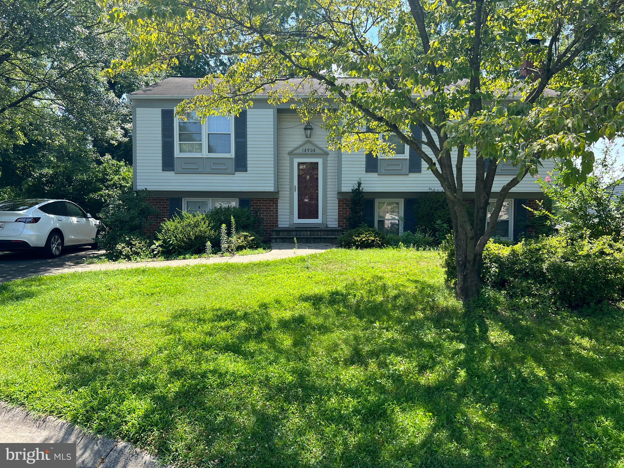 GAITHERSBURG - Residential Lease