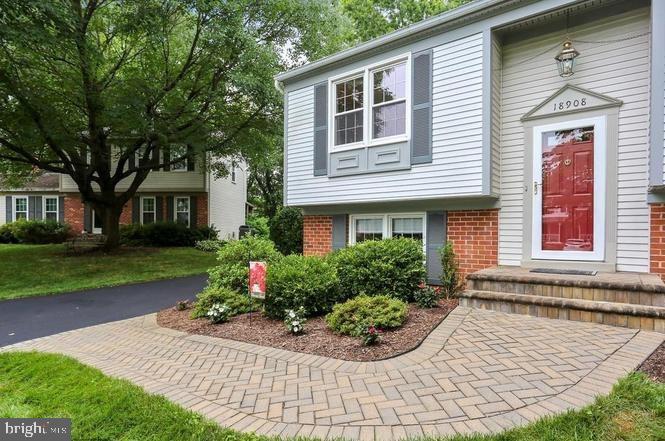 GAITHERSBURG - Residential Lease