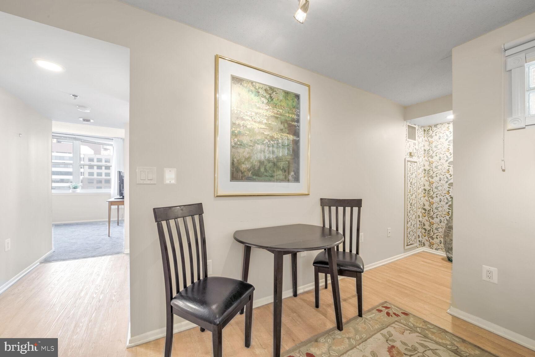 THE JEFFERSON - SUNRISE SENIOR LIVING - Residential Lease