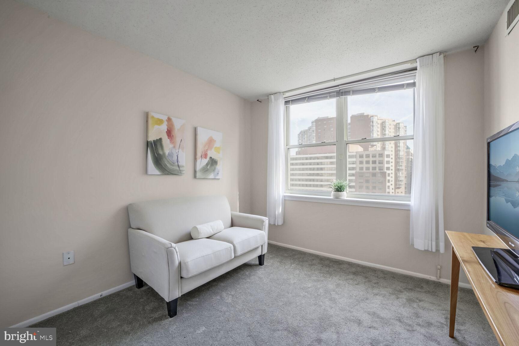 THE JEFFERSON - SUNRISE SENIOR LIVING - Residential Lease