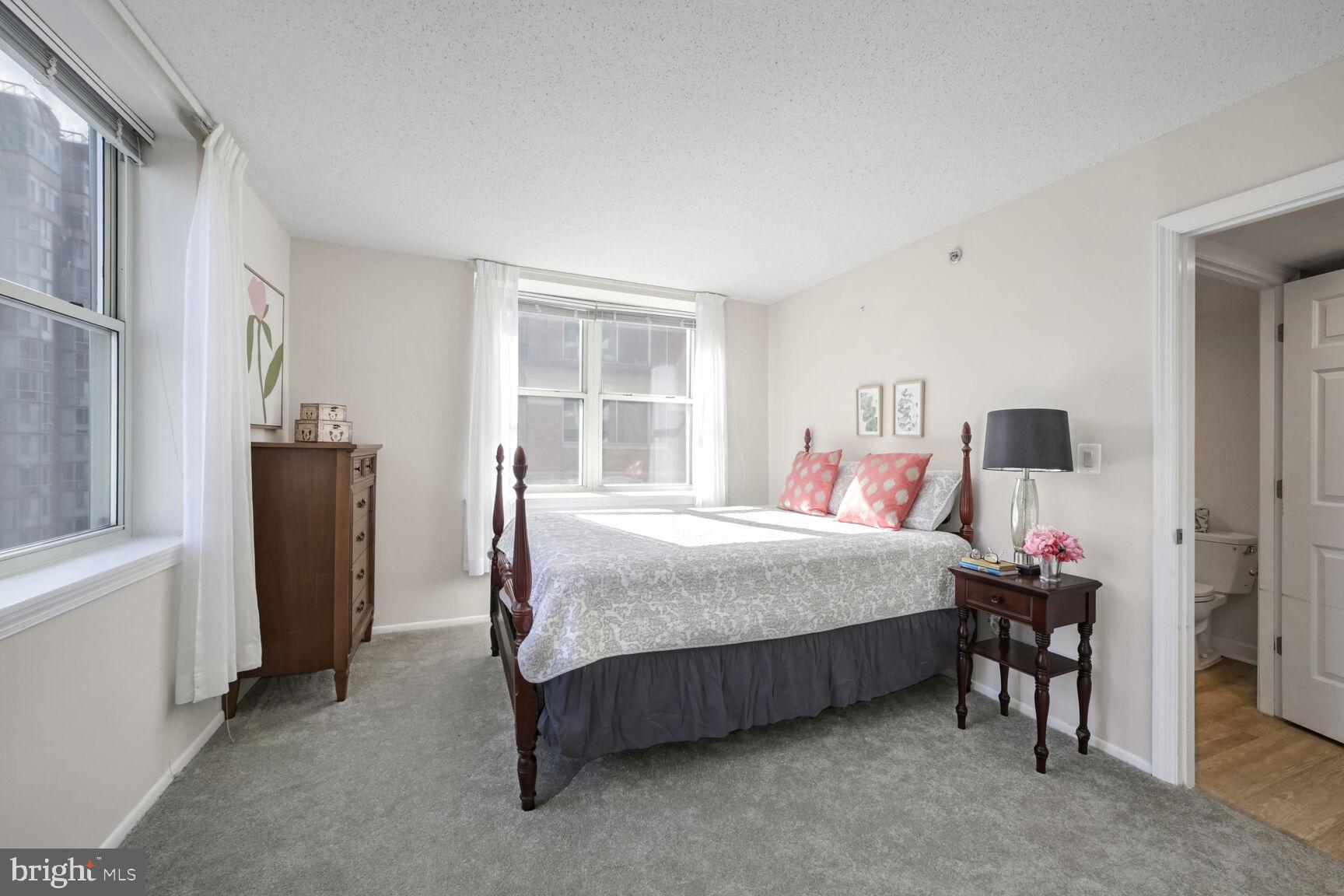 THE JEFFERSON - SUNRISE SENIOR LIVING - Residential Lease