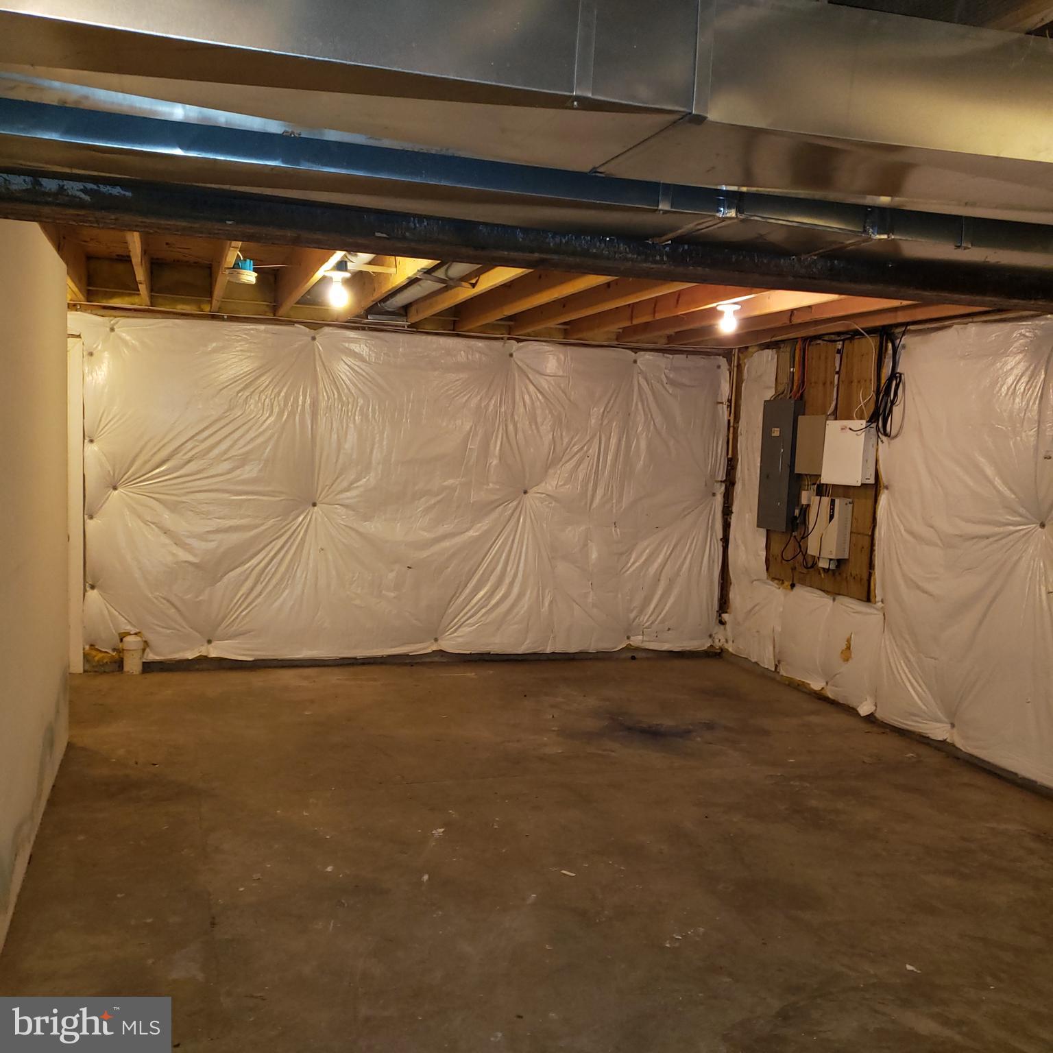 ROLAND TERRACE - Residential