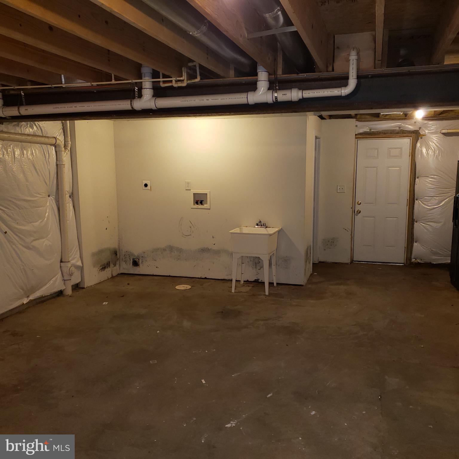 ROLAND TERRACE - Residential