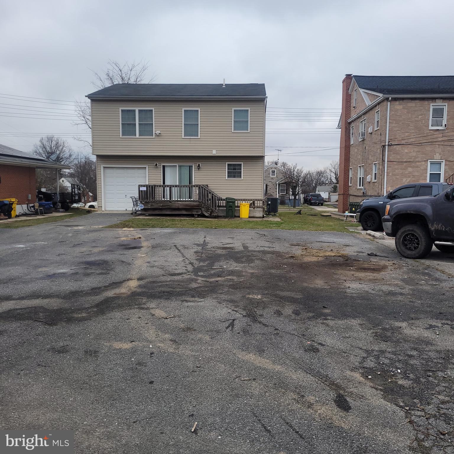 ROLAND TERRACE - Residential