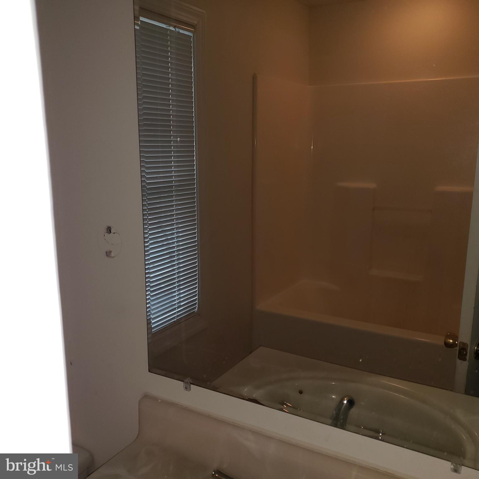 ROLAND TERRACE - Residential