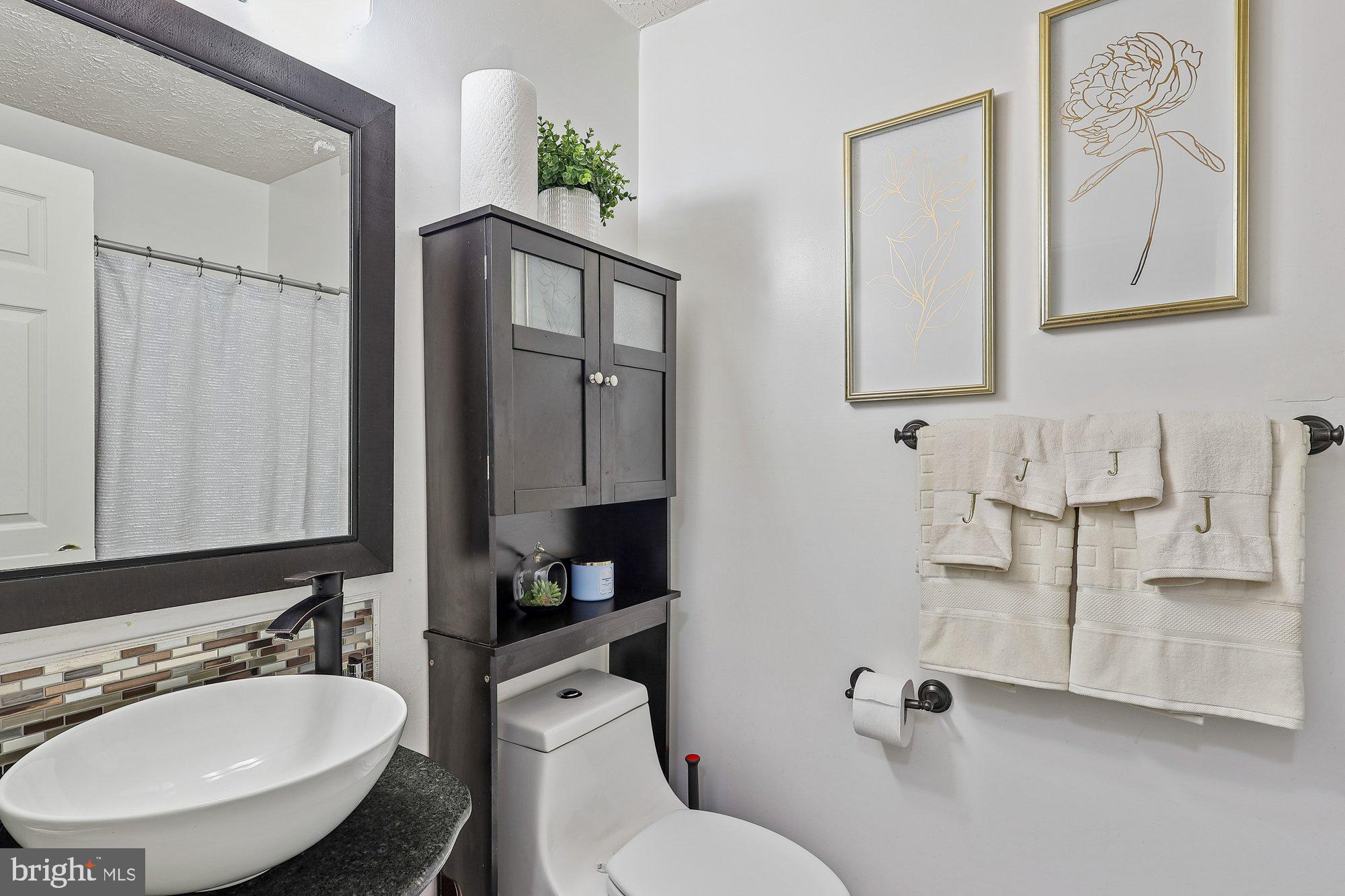 MARLBORO MEADOWS - Residential