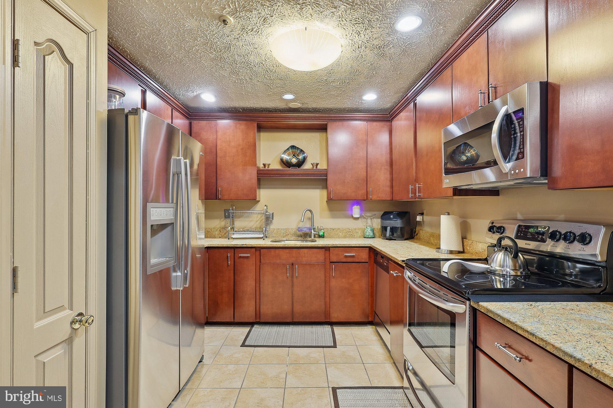 MARLBORO MEADOWS - Residential