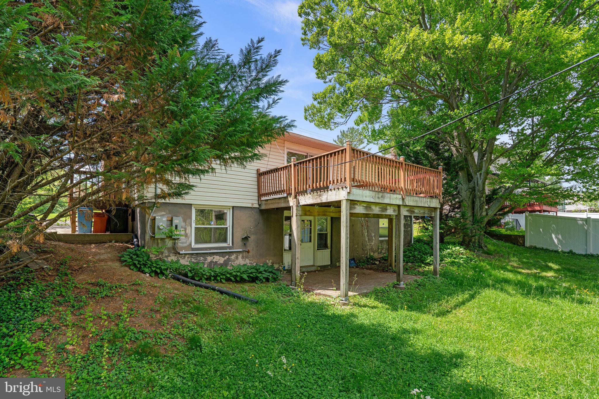 SUBURBAN GREENS - Residential