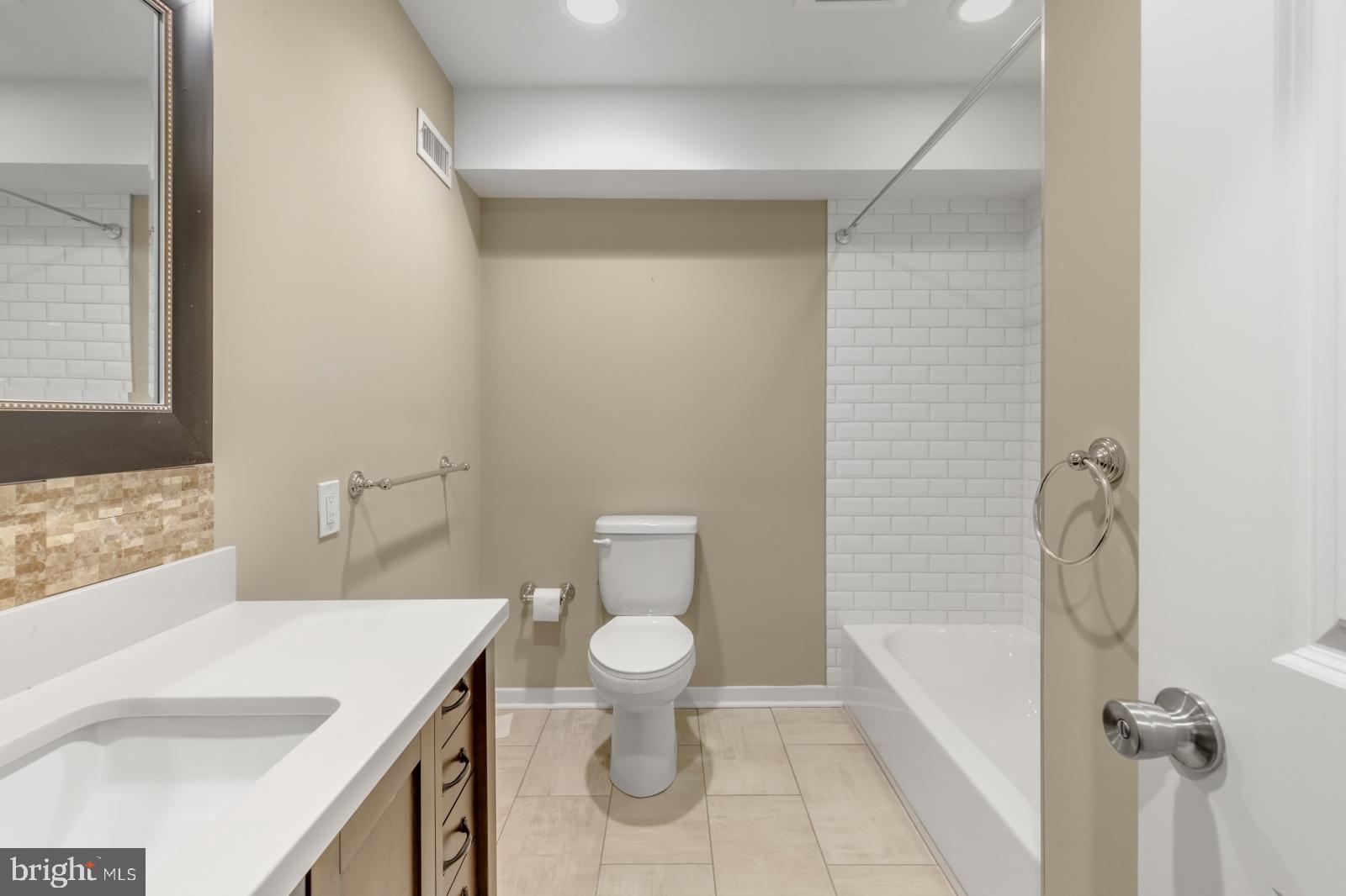 FISHTOWN - Residential Lease