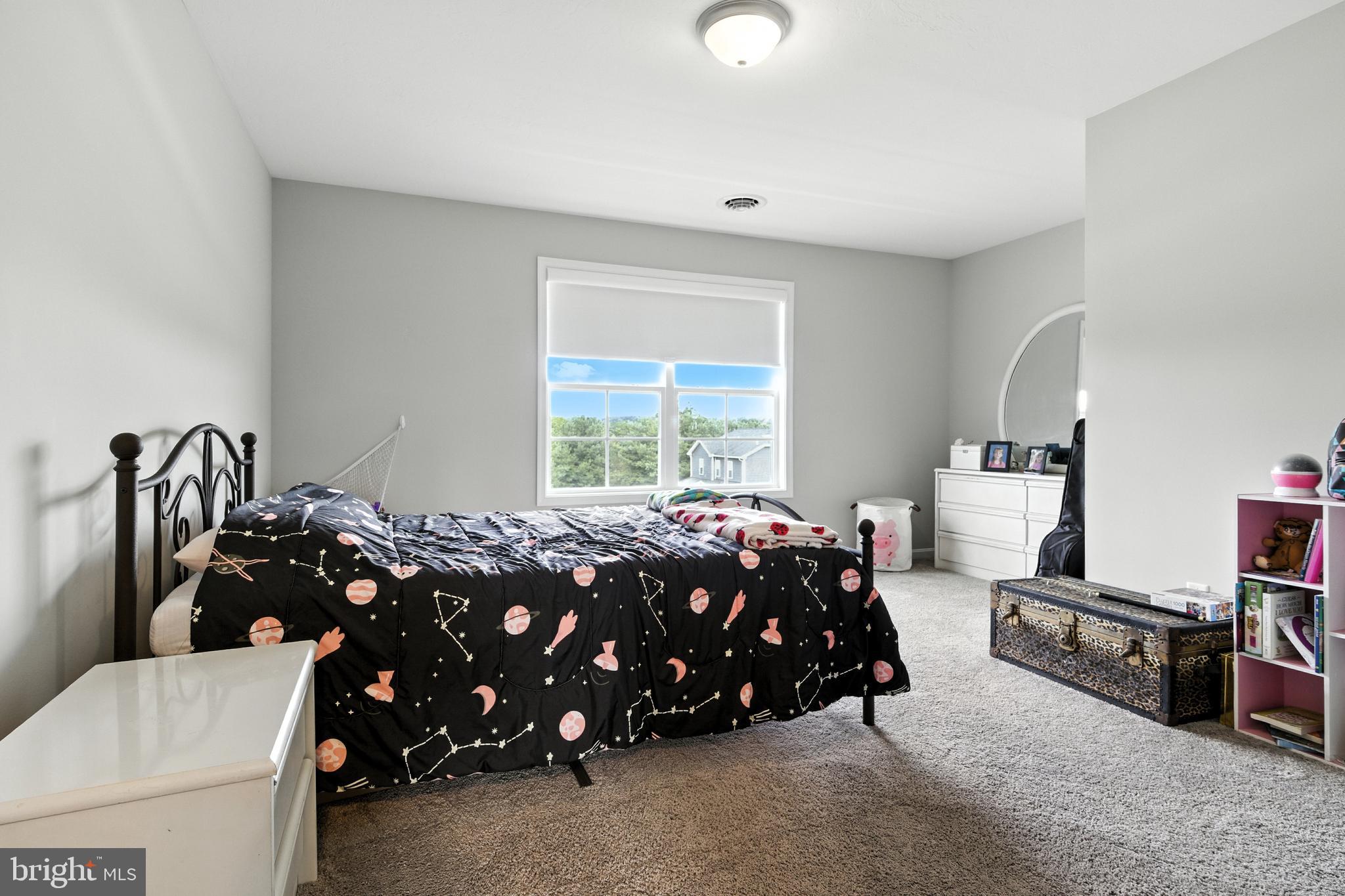 SALEM OVERLOOK - Residential