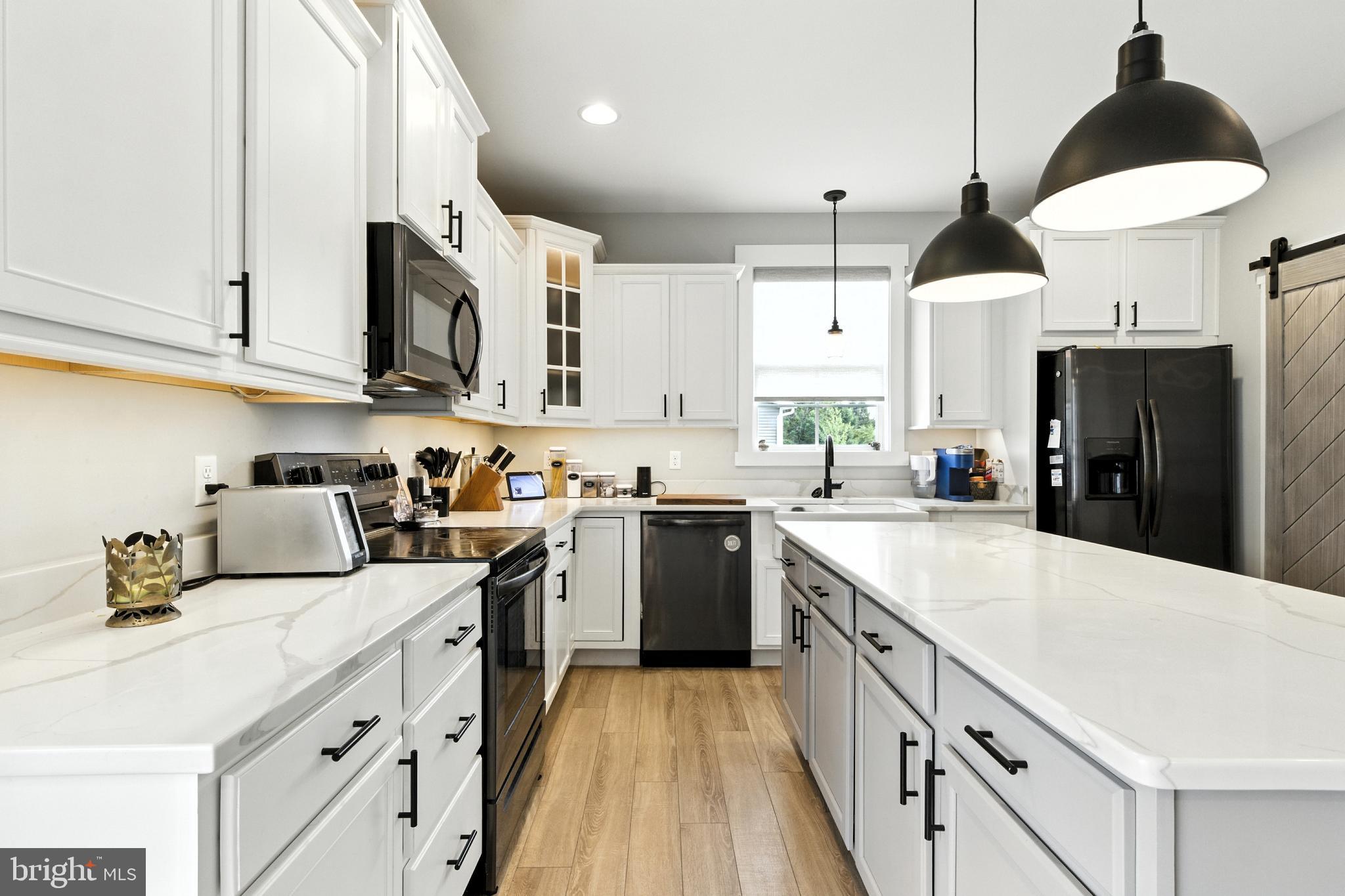 SALEM OVERLOOK - Residential