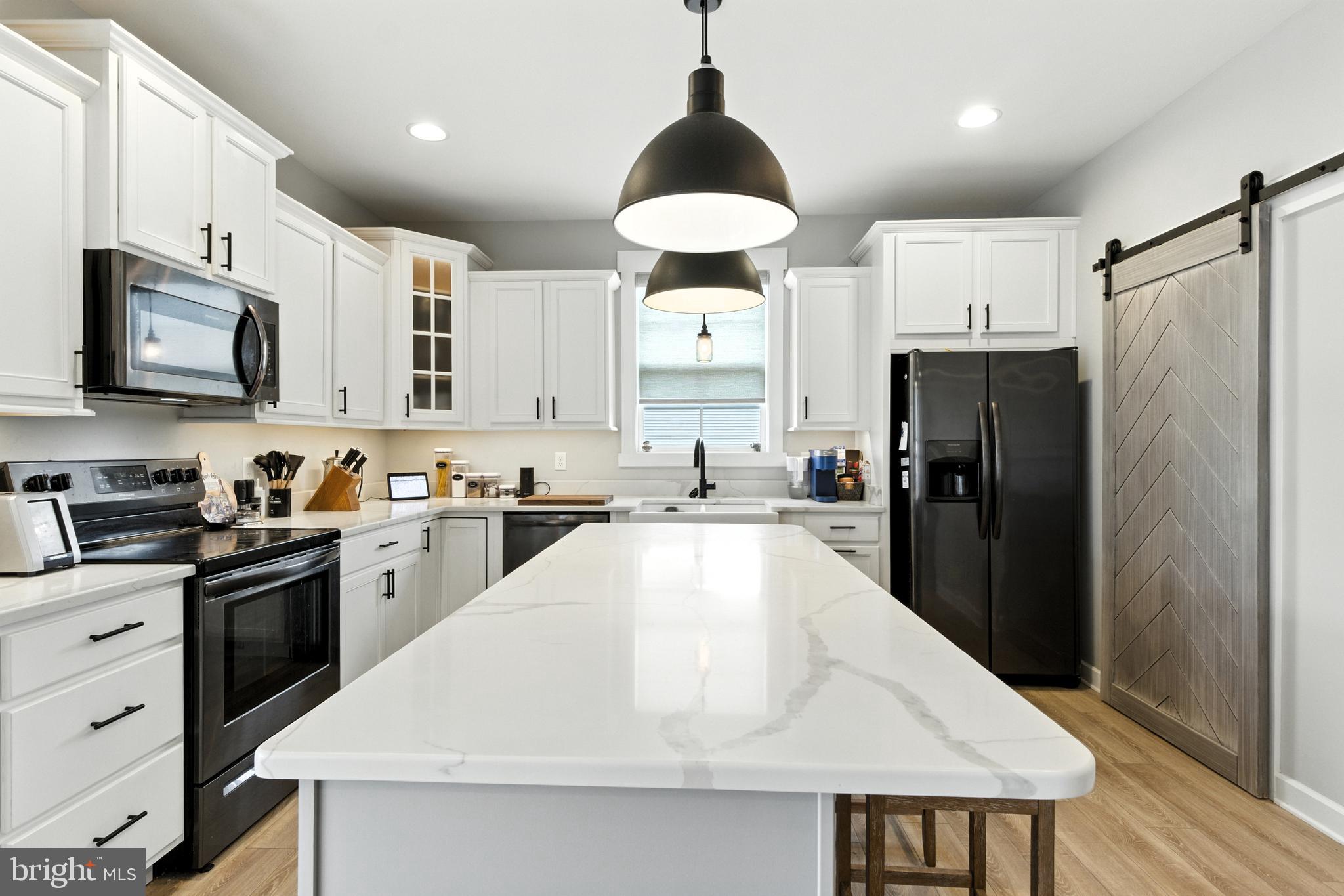 SALEM OVERLOOK - Residential