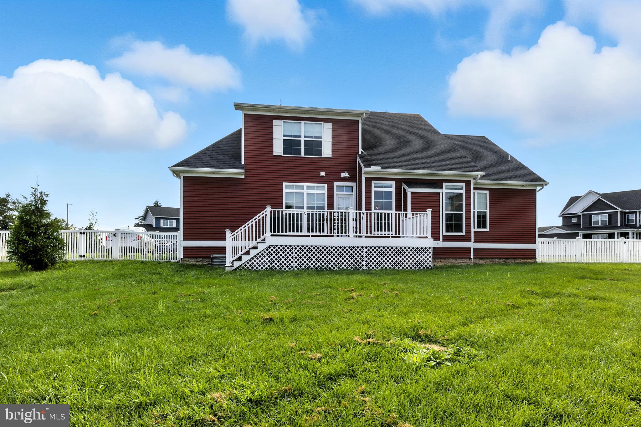 SALEM OVERLOOK - Residential