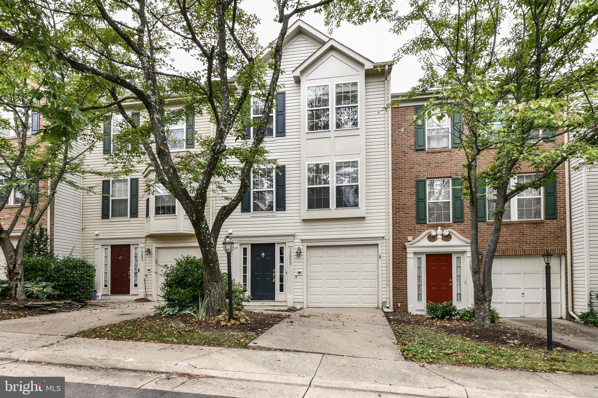 RIVERSIDE VILLAGES - Residential Lease