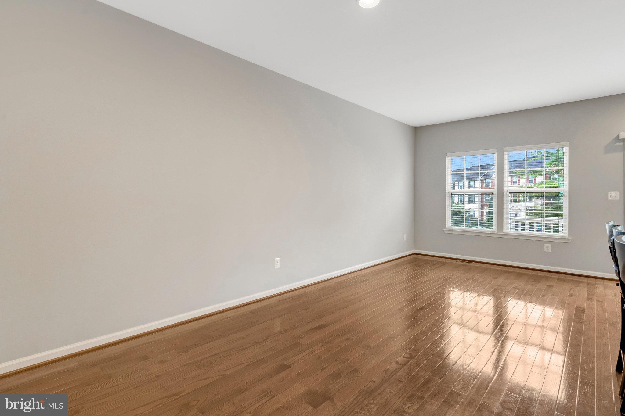 HEATHCOTE COMMONS CONDOMINIUMS - Residential