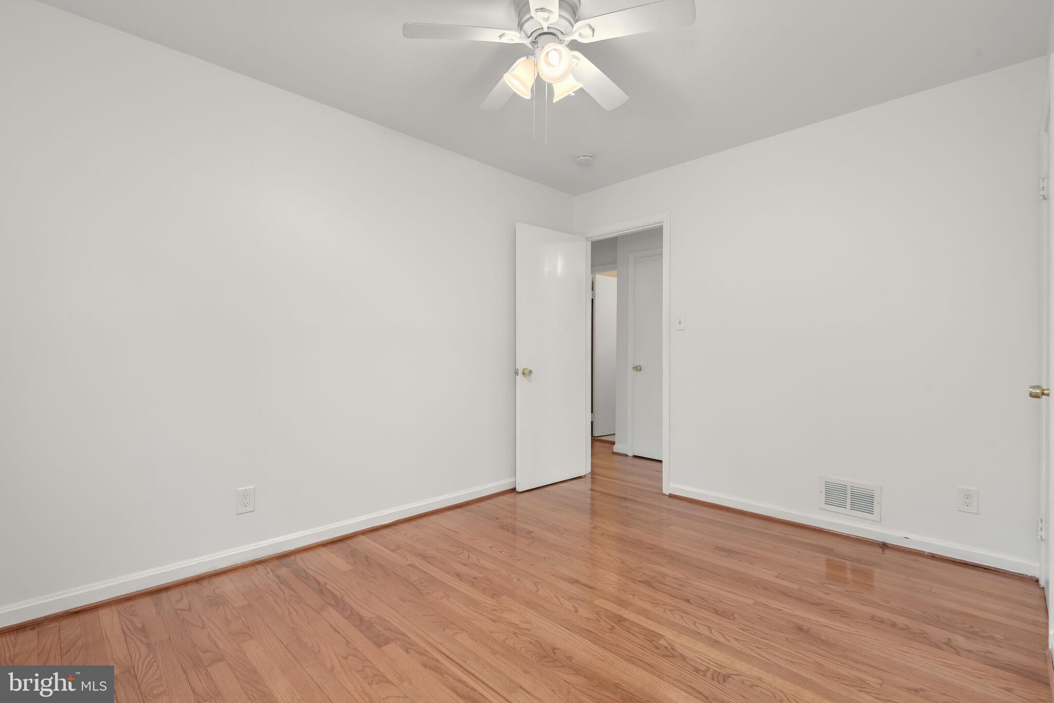 CHARLTON HEIGHTS - Residential