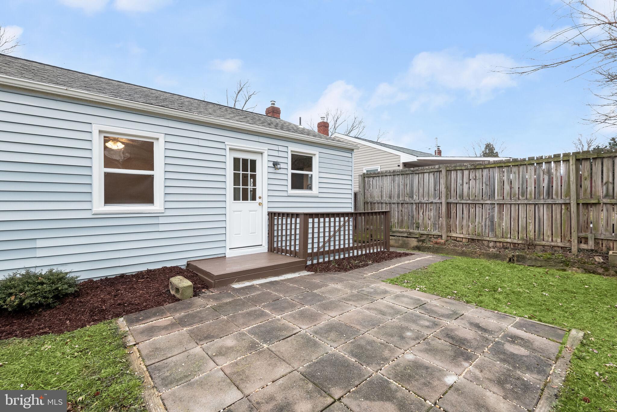 CHARLTON HEIGHTS - Residential