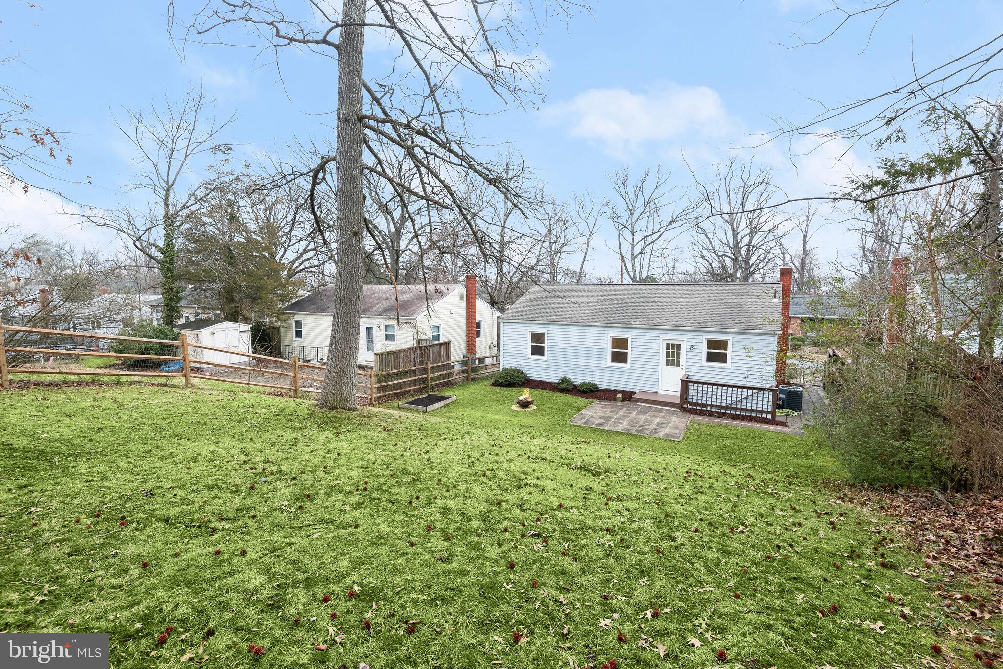 CHARLTON HEIGHTS - Residential