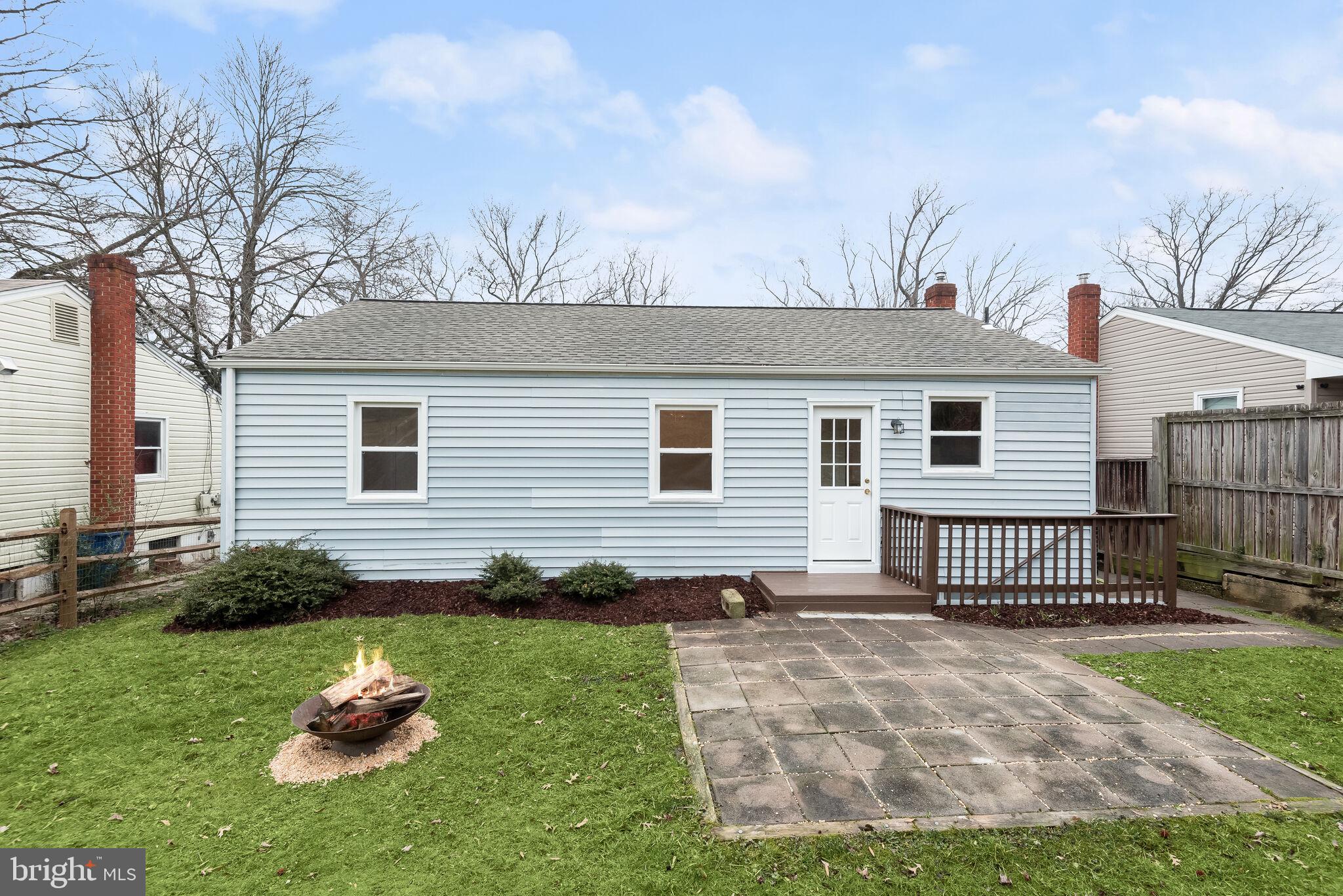 CHARLTON HEIGHTS - Residential