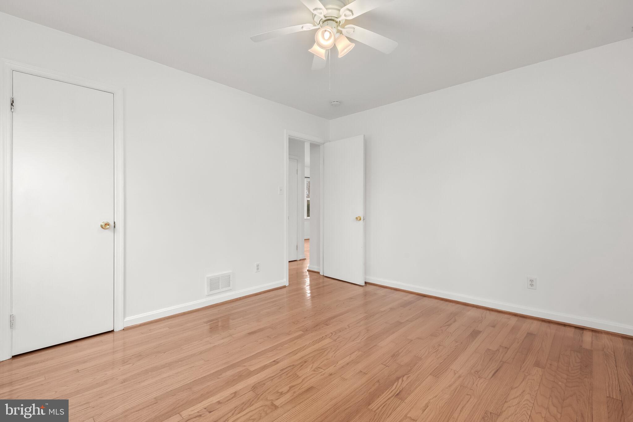 CHARLTON HEIGHTS - Residential